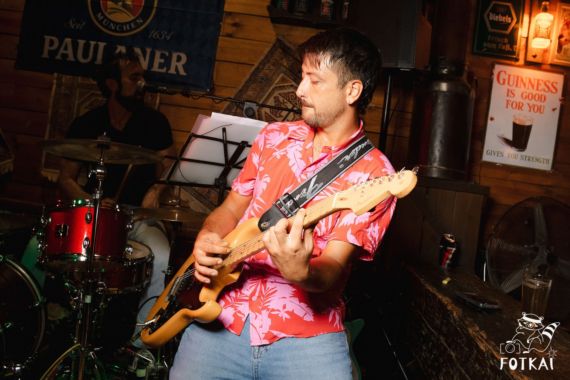 Get Back en El Paso Bar – Noche de Rock en Vivo | Reportaje Fotográfico Oktoberfest | FOTKAI