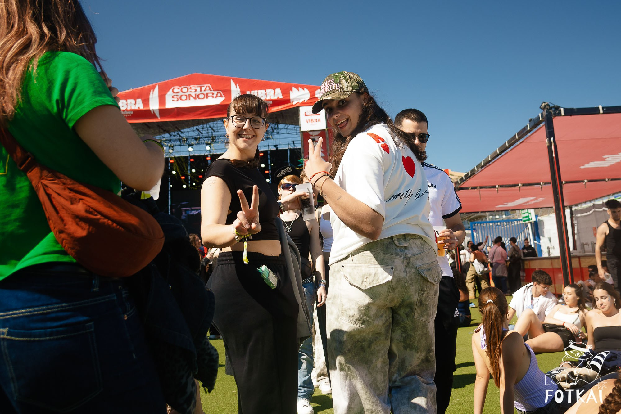 Fotos Costa Sonora 2026 Alicante Día 2 — busca tu foto y encuentra amigos del festival | FOTKAI