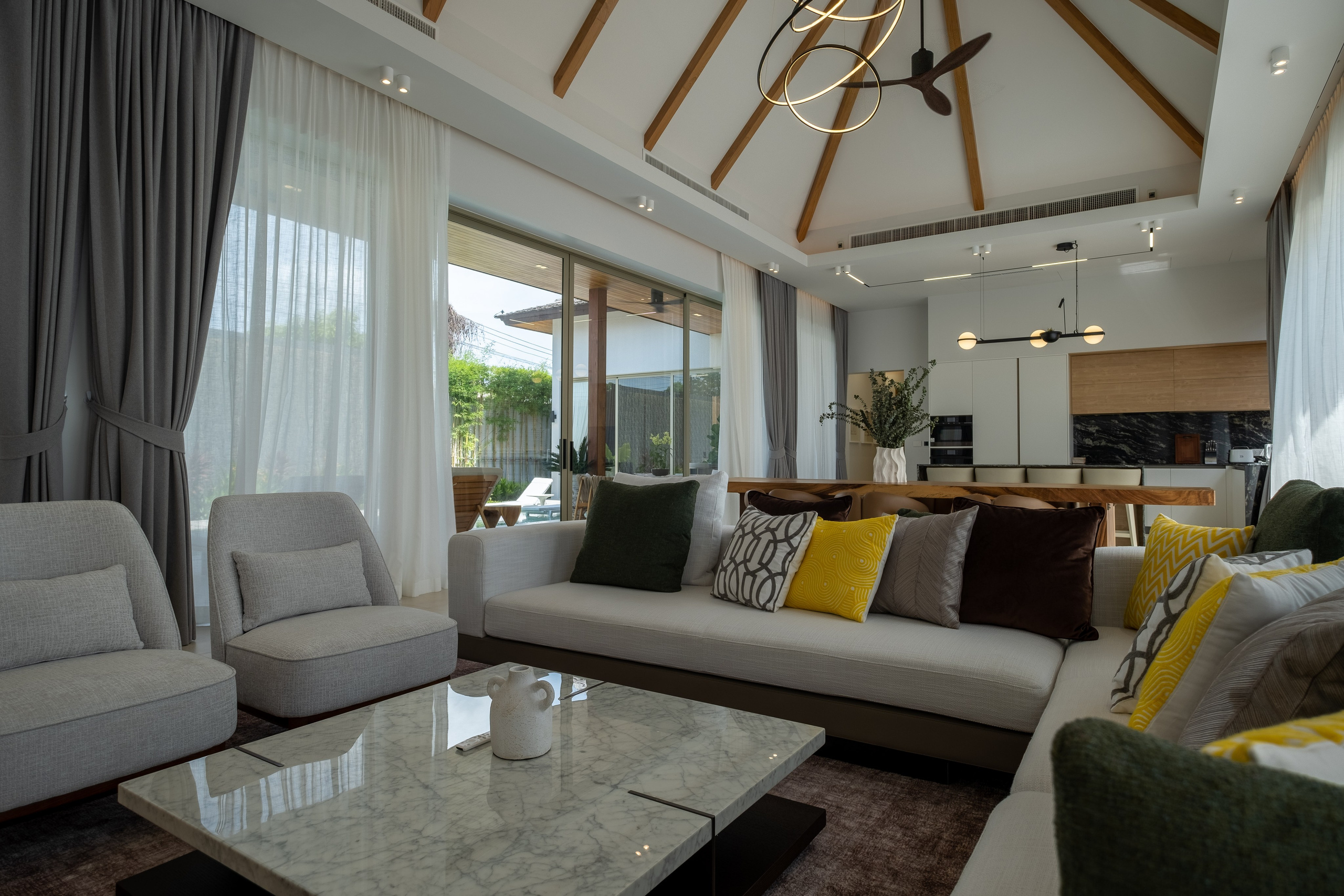 Фотографии интерьеров в формате HDR. Видеограф на Пхукете