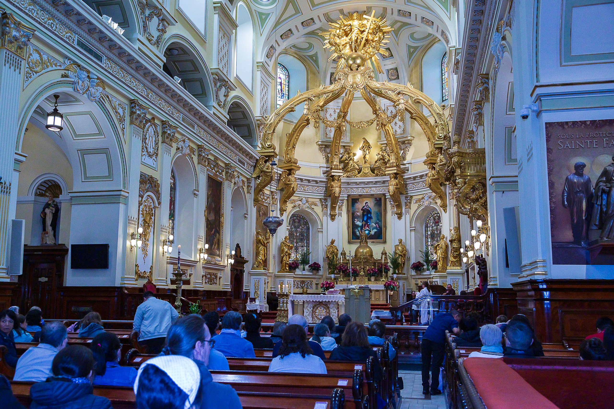 Sainte Anne de Beaupre et Quebec. Studioplaza8