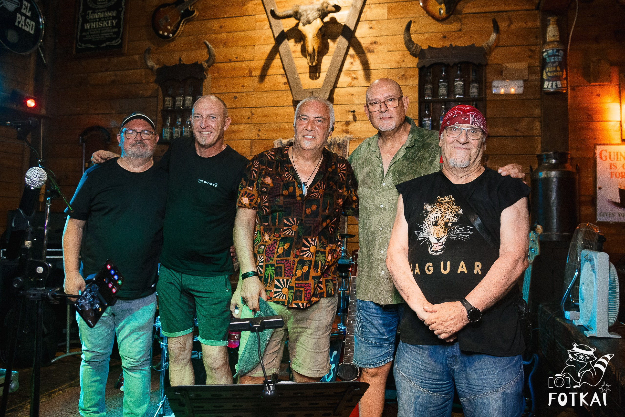 Reportaje fotográfico de FOTKAI | Cafe Bar El Paso | Torrevieja, España, 5 de julio de 2025