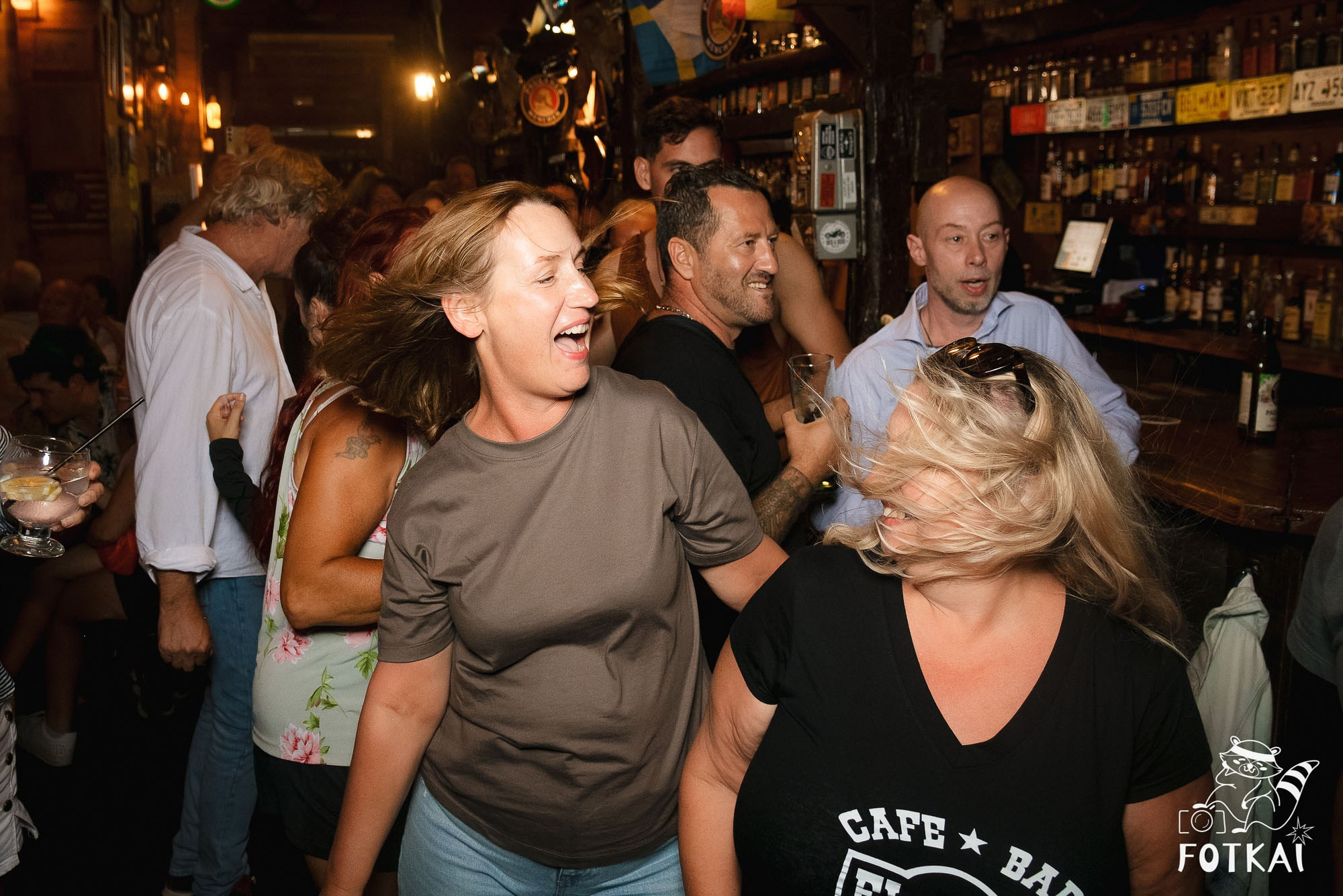 Get Back en El Paso Bar – Noche de Rock en Vivo | Reportaje Fotográfico Oktoberfest | FOTKAI