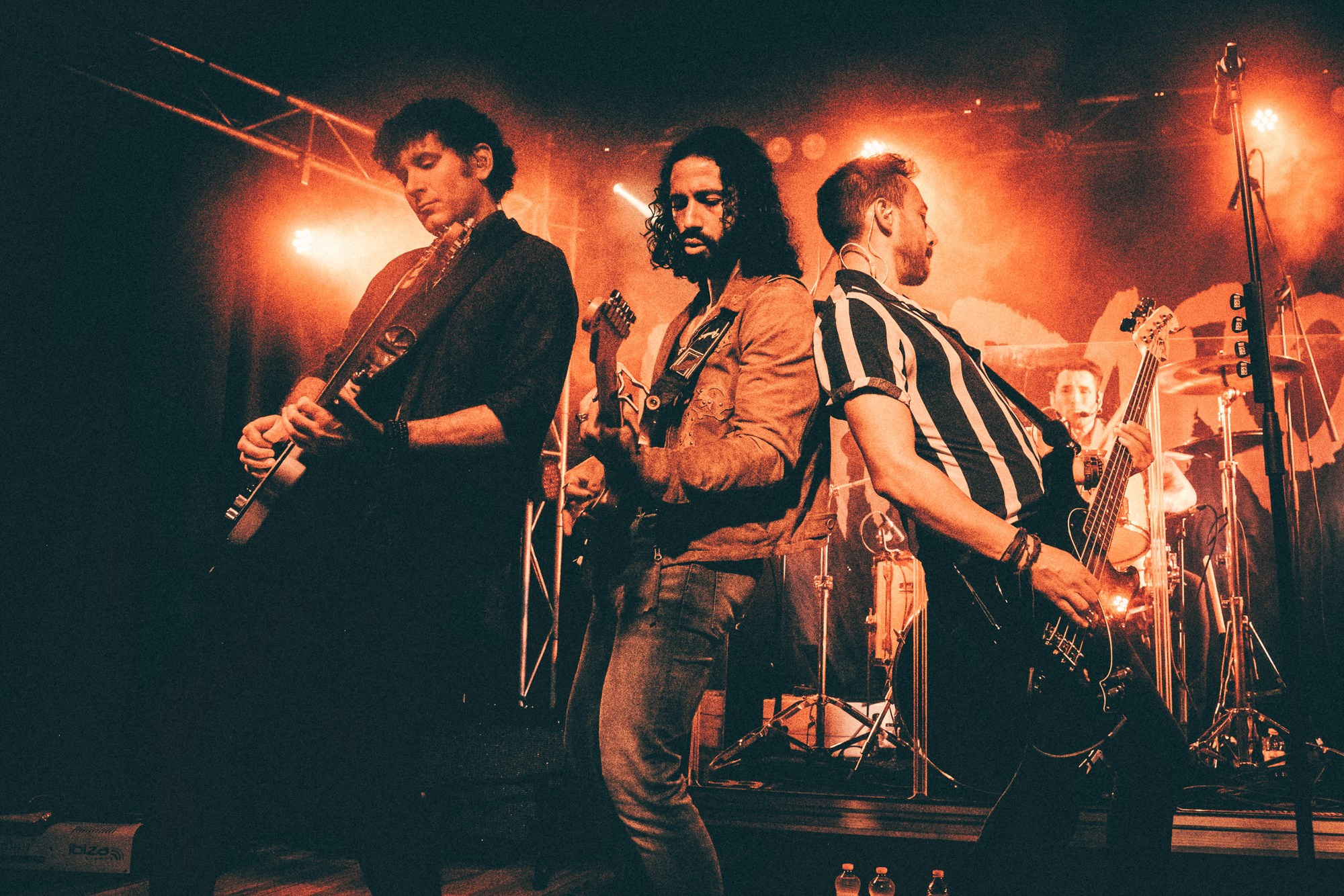 DENISDENIS — reportaje fotográfico del concierto en la Sala Marearock (Alicante) | FOTKAI