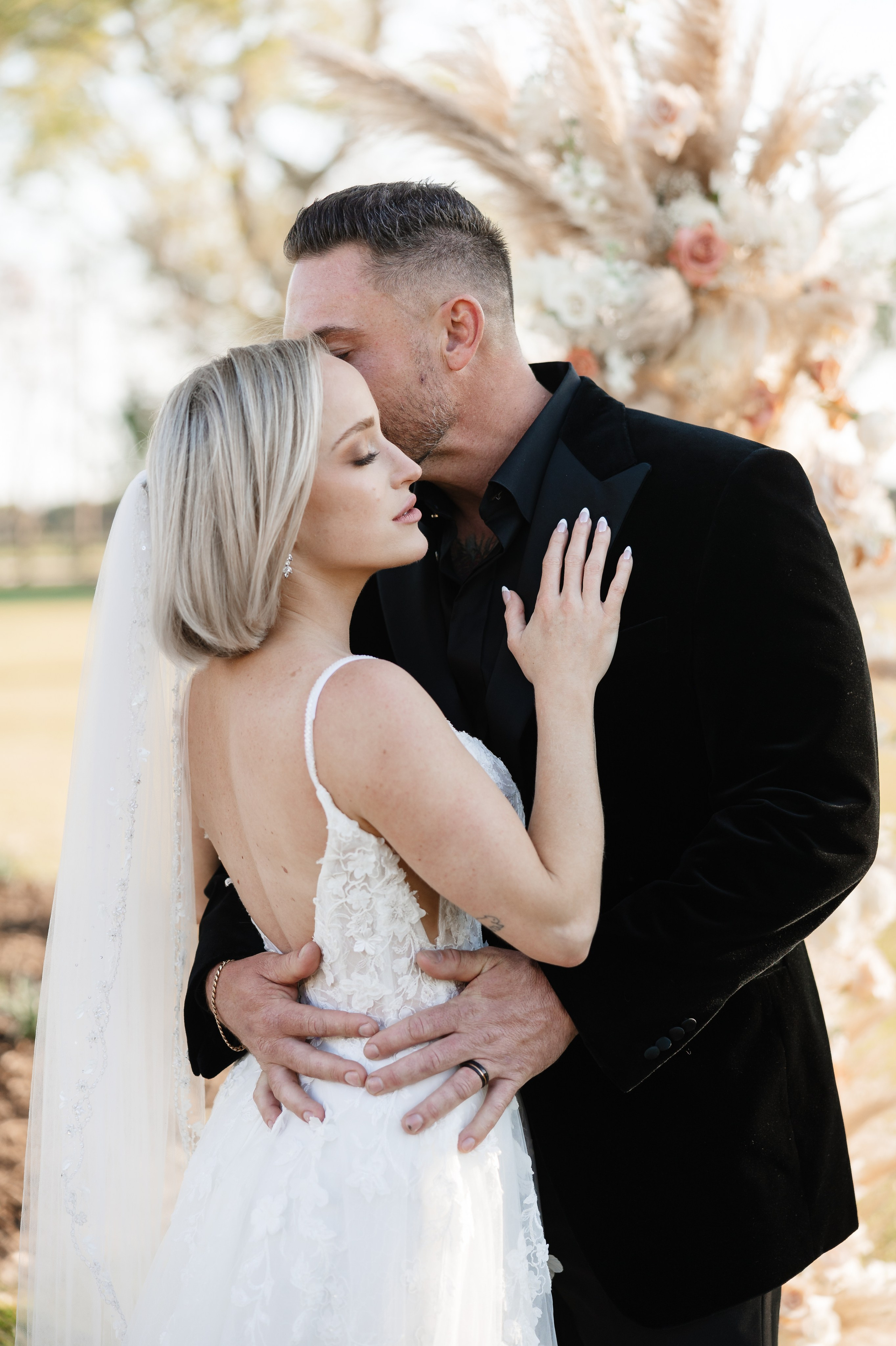 A Quiet, Beautiful Beginning | Kayla & David’s Intimate Weston Estate Wedding. YES I DO PRODUCTION — Wedding photography&videography