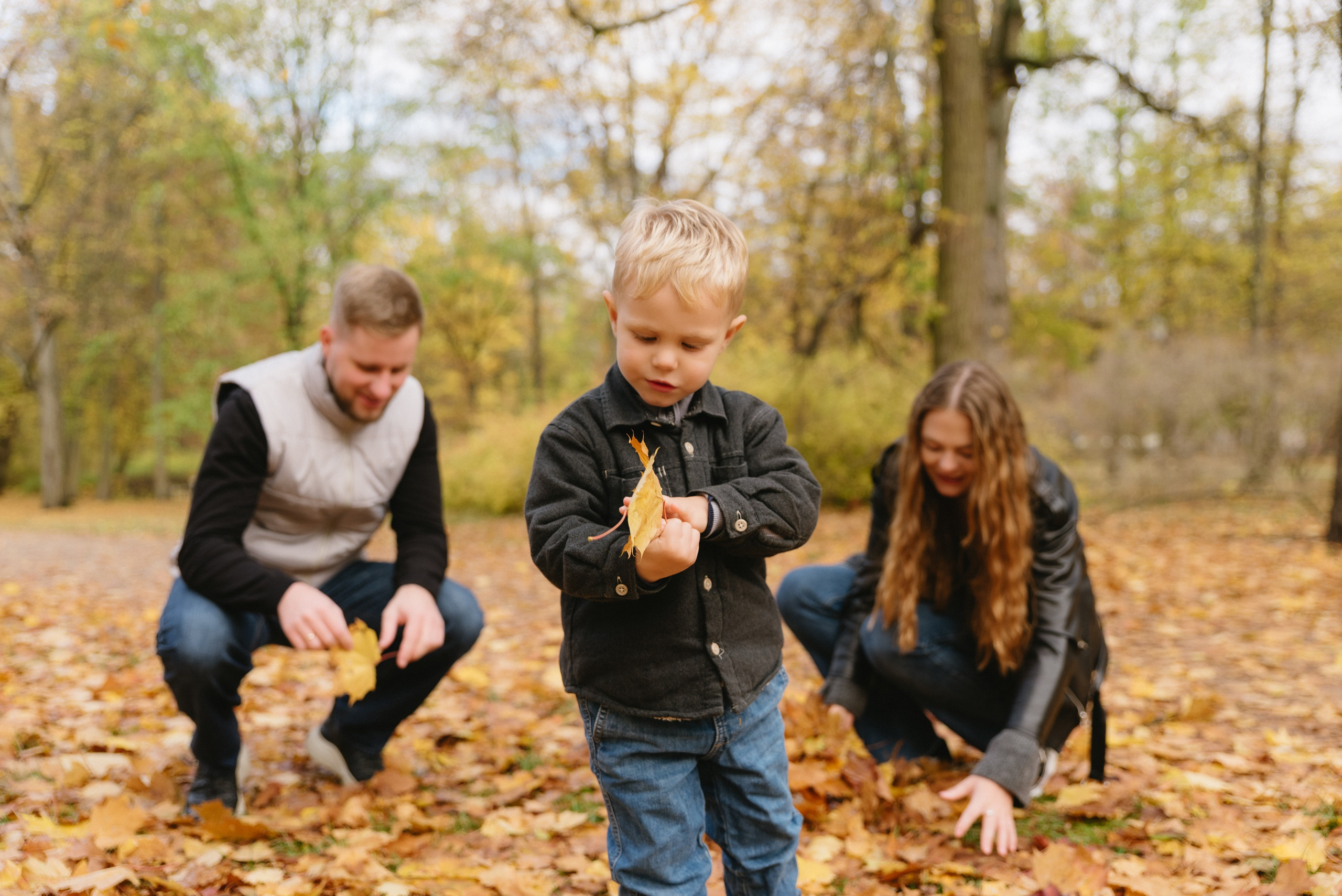 Sesja rodzinna Hanna, Vlad & Matvei. Eugene Save – Fotograf Ślubny i Rodzinny | Warszawa i Cała Polska