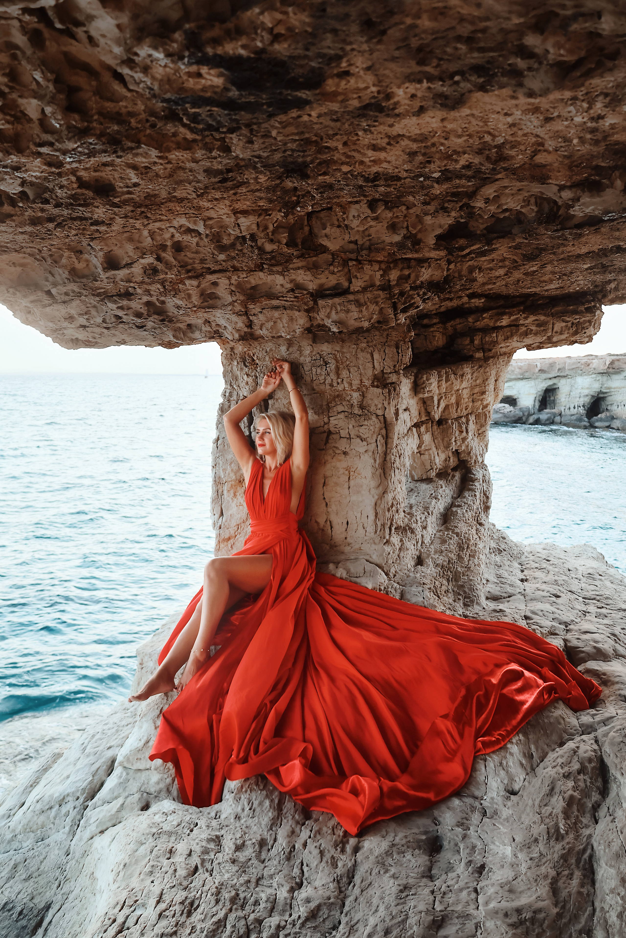 Индивидуальная фотосессия в летящем платье, Айя-Напа. Июнь, 2022. Kipriotka. Ваш фотограф на Кипре (Айя-Напа, Протарас)