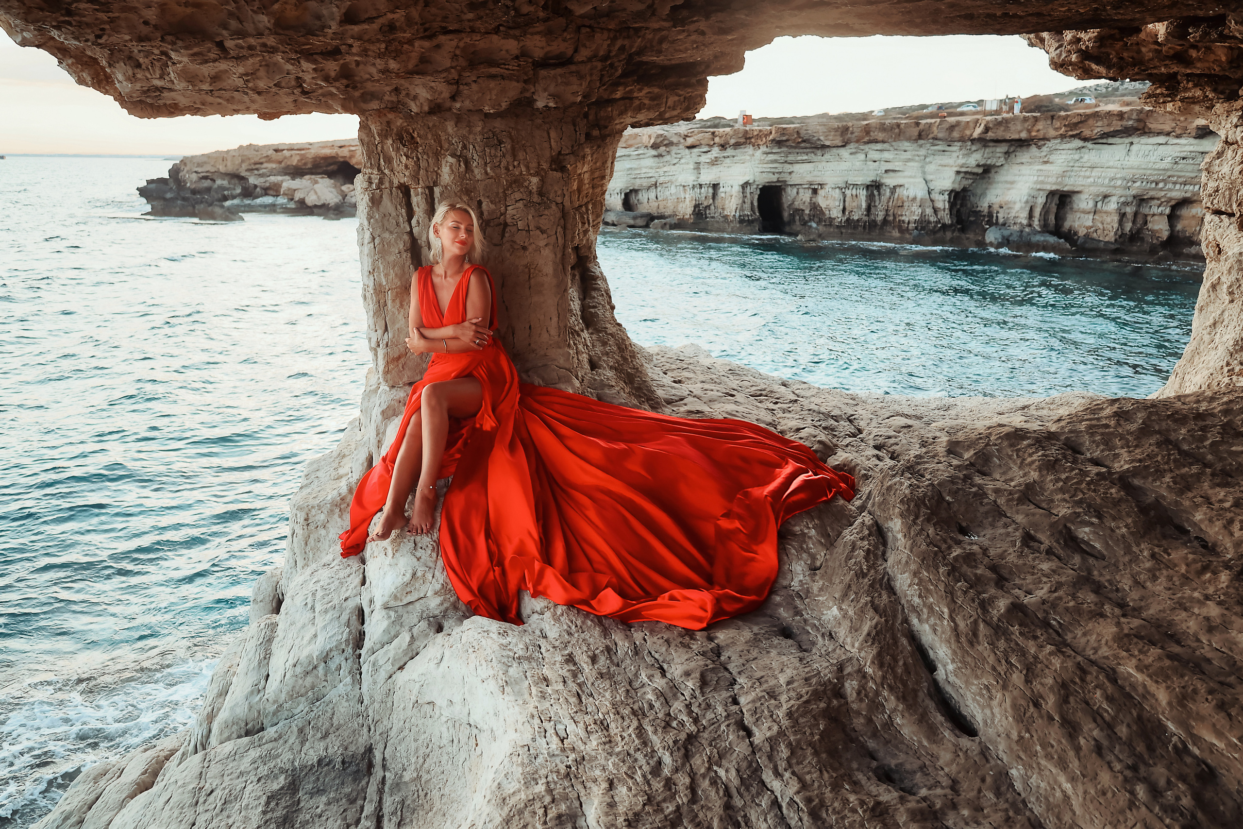 Индивидуальная фотосессия в летящем платье, Айя-Напа. Июнь, 2022. Kipriotka. Ваш фотограф на Кипре (Айя-Напа, Протарас)