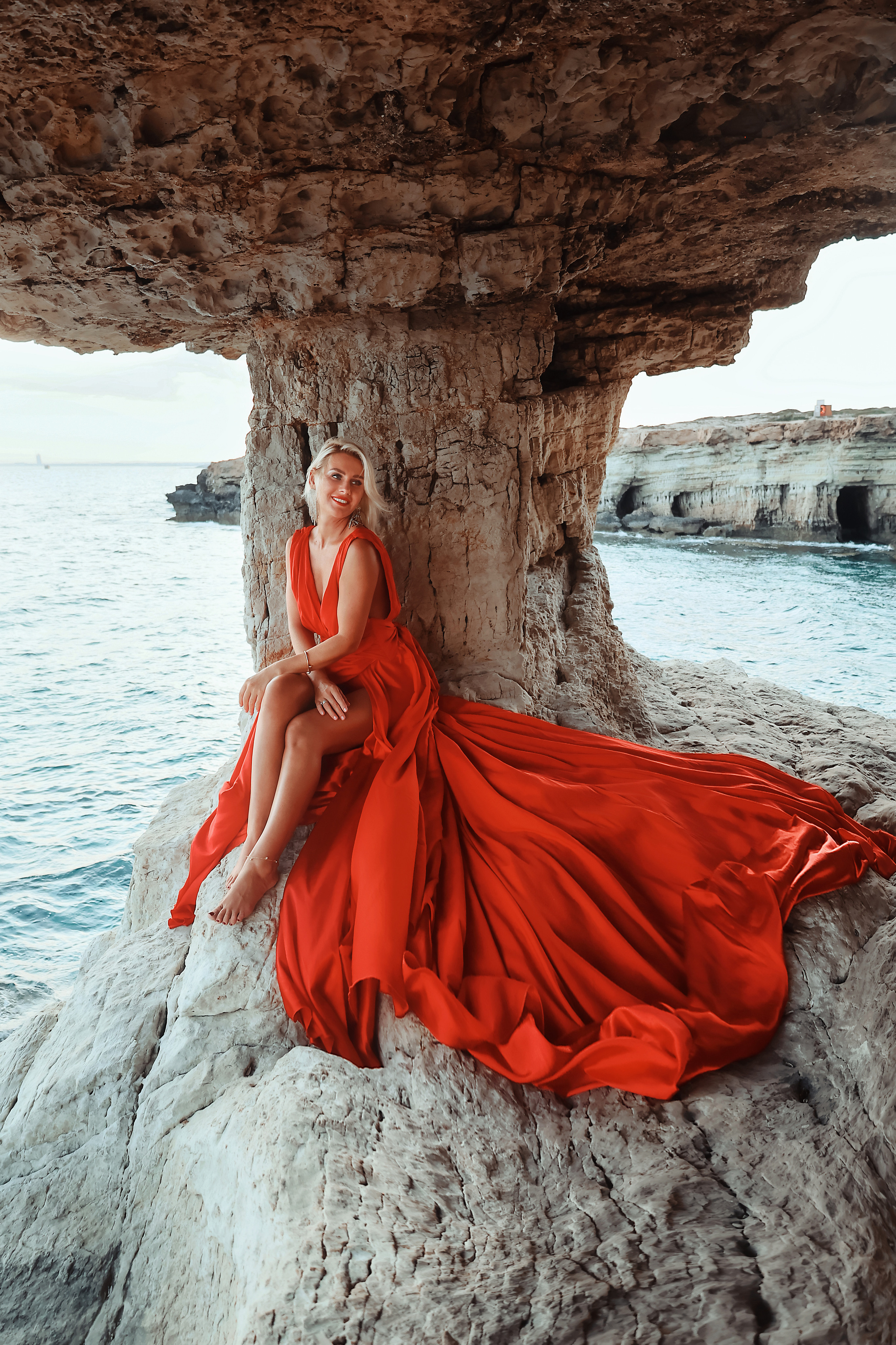 Индивидуальная фотосессия в летящем платье, Айя-Напа. Июнь, 2022. Kipriotka. Ваш фотограф на Кипре (Айя-Напа, Протарас)