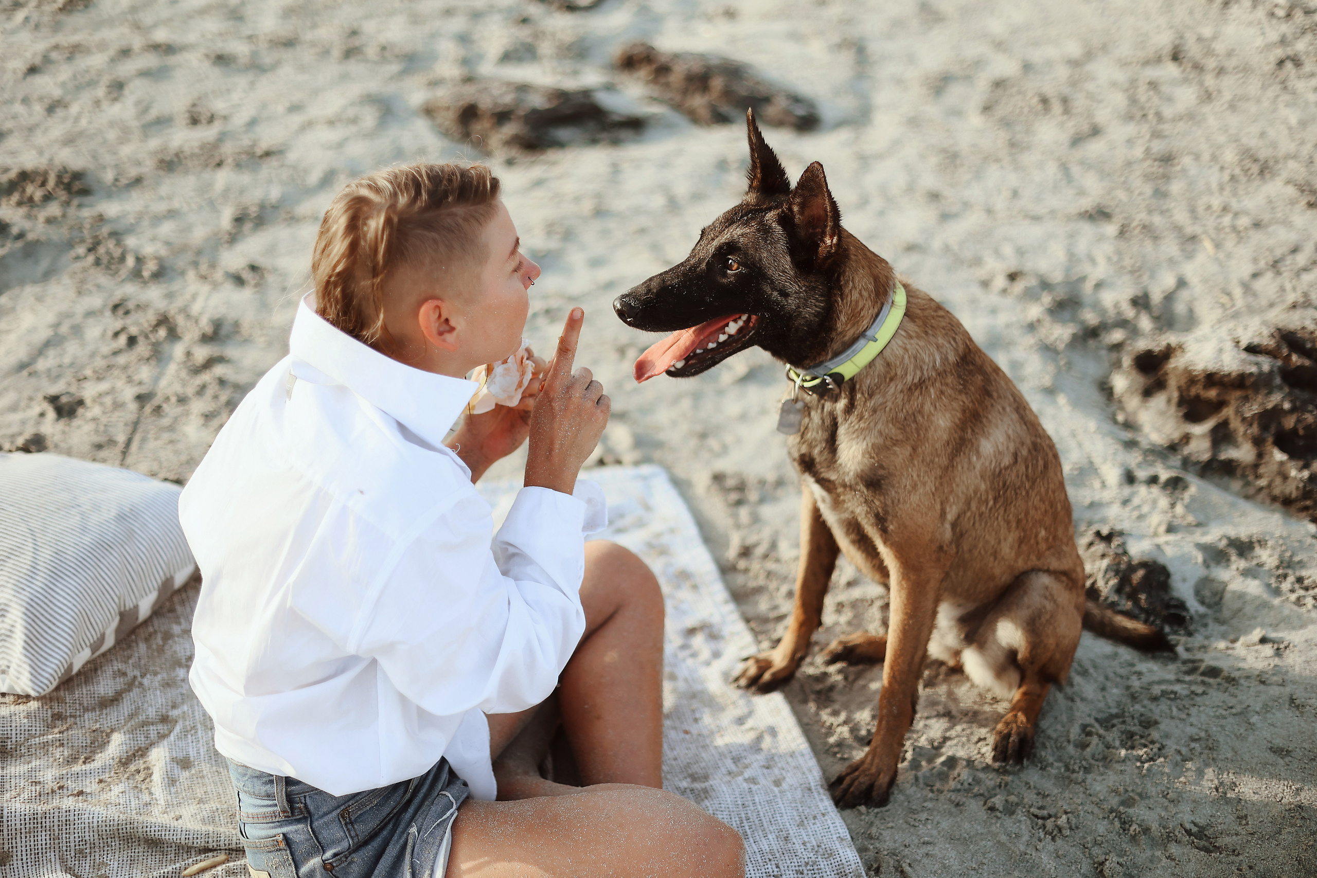 Photoshoot with a pet, Ayia Napa. May, 2022. Home