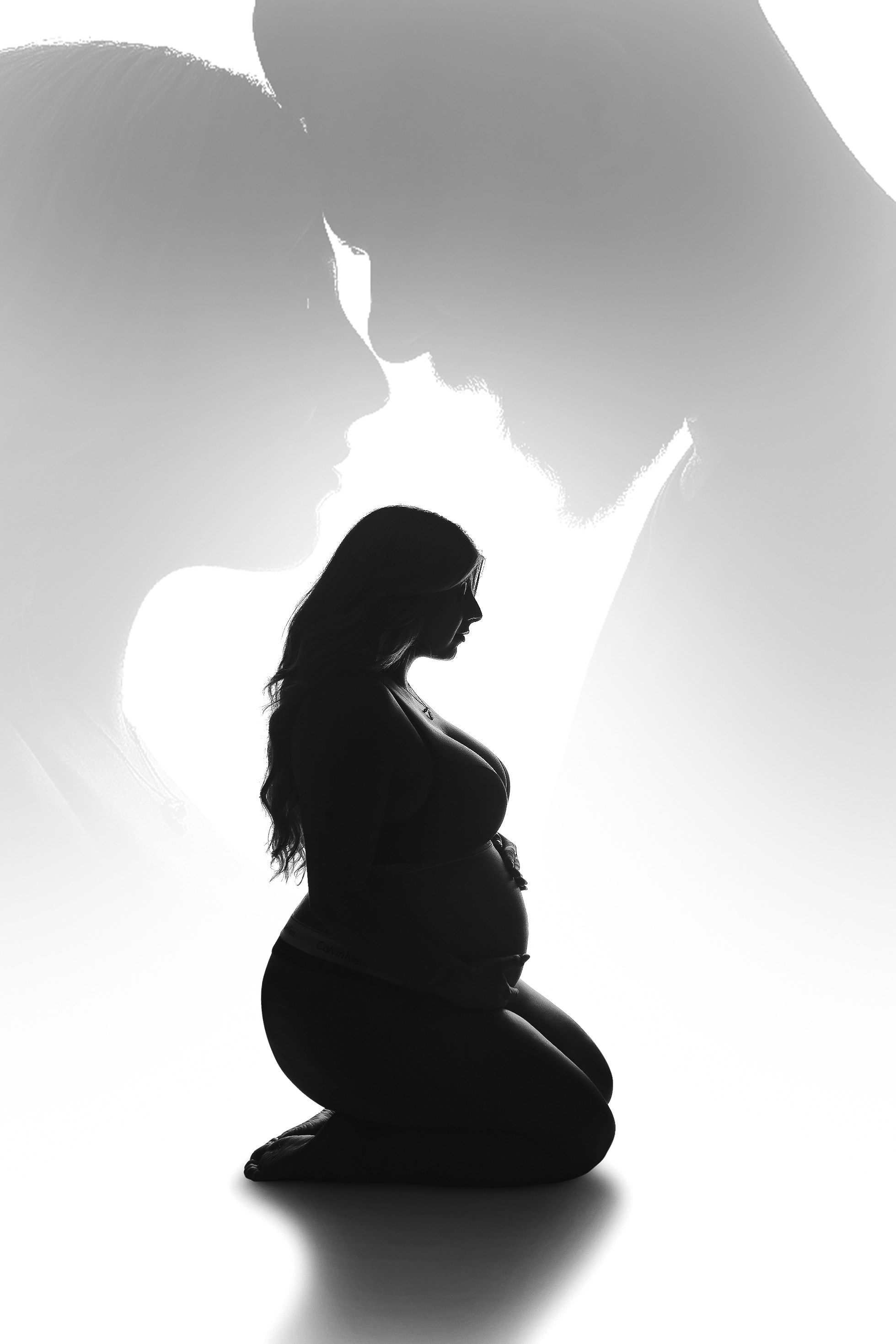 Maternity Vogue Style Photoshoot. WELCOME