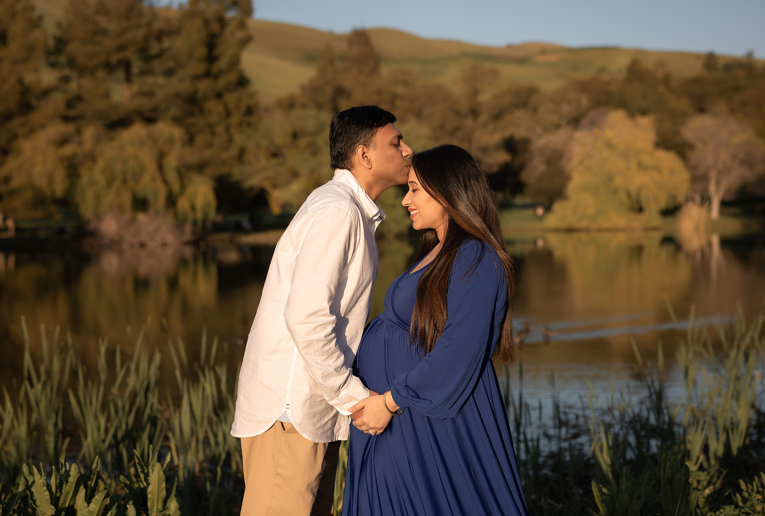 FAMILY & MATERNITY PHOTOGRAPHY. Couples & Families photographer in Bay Area, San Jose, California