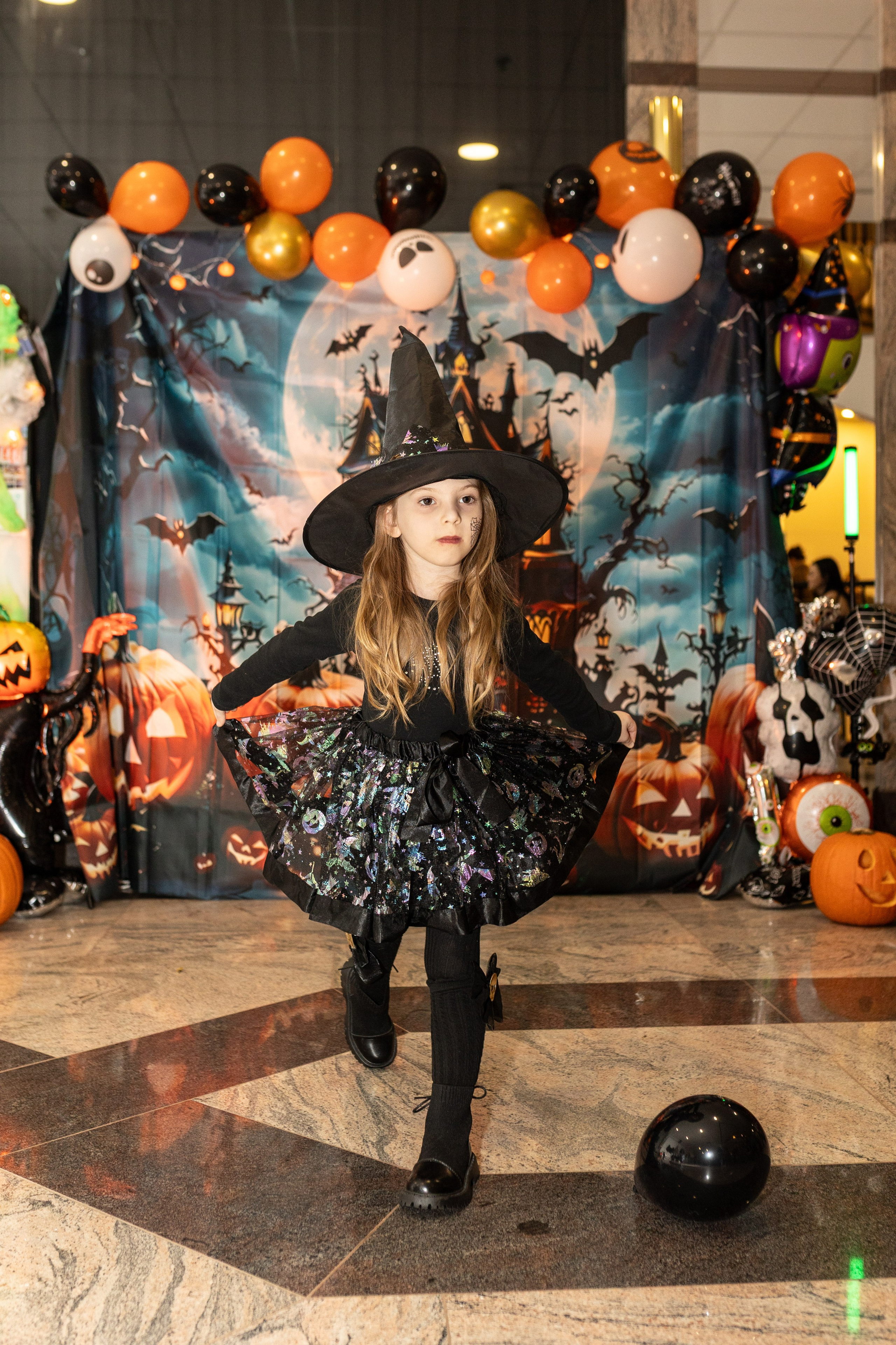 Leo dance studio Helloween 2025. Семейный и детский фотограф в Варшаве Мила Бобровская