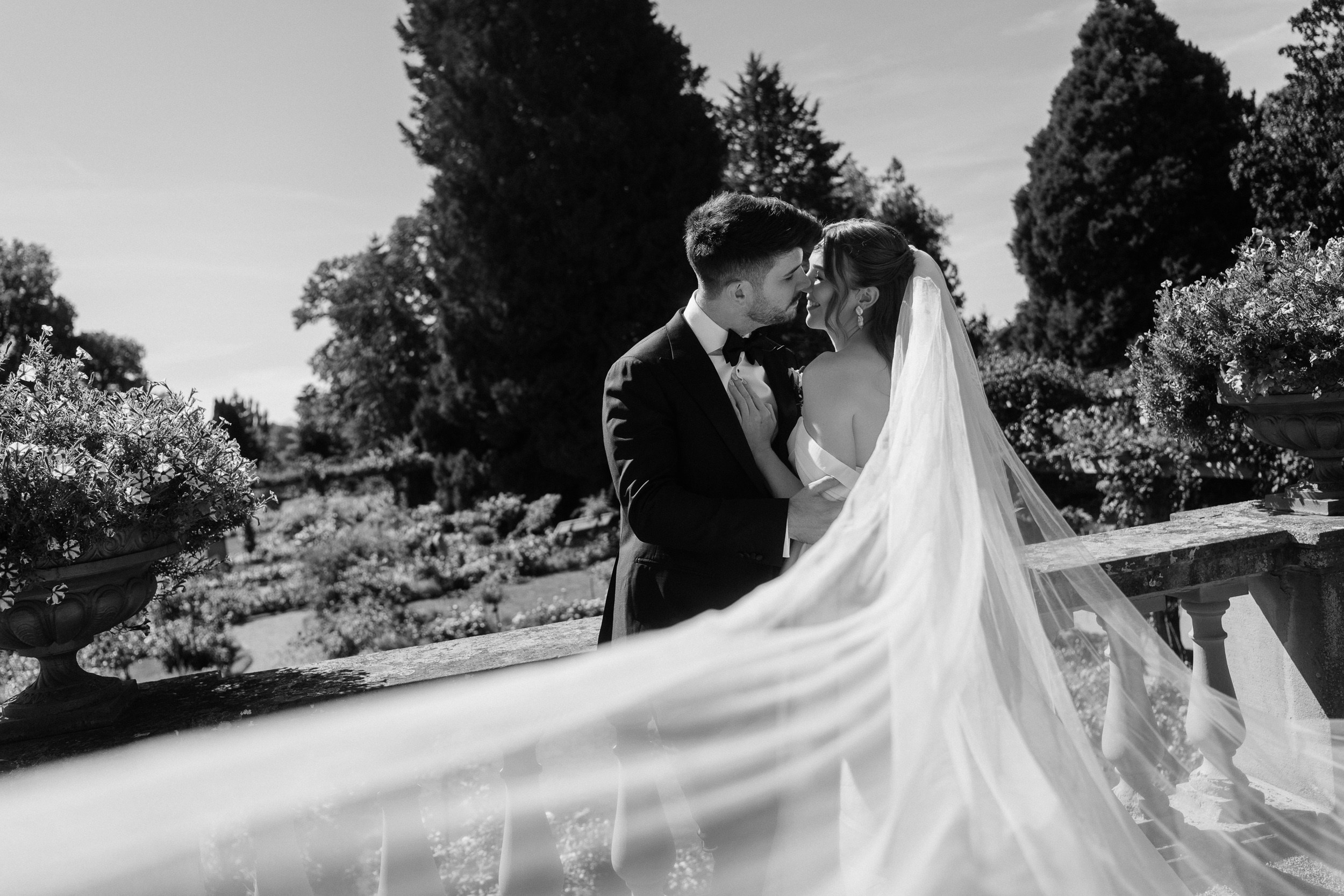 Hochzeitsshooting vor dem Schloss Mainau Bodensee