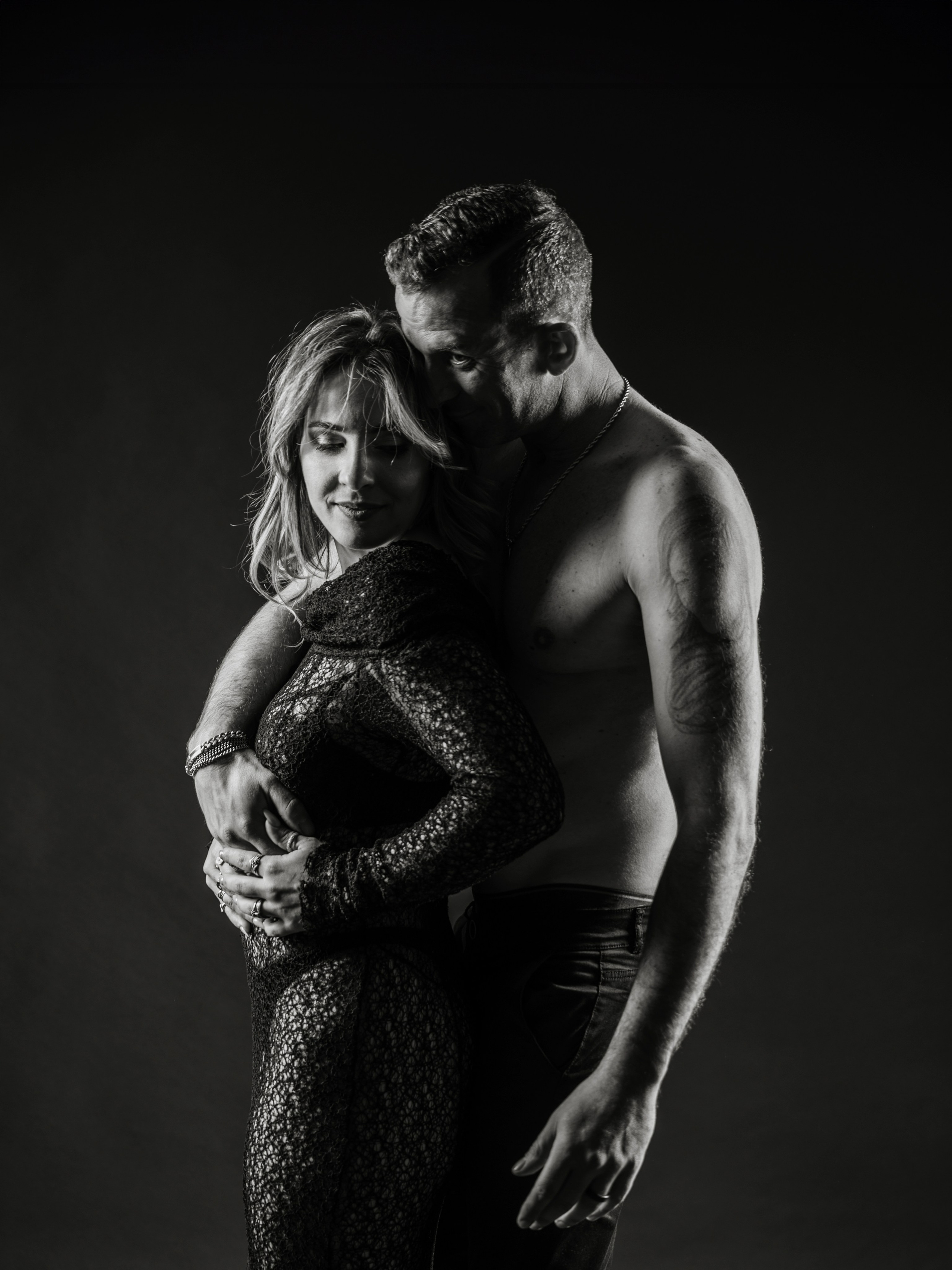 ANA and NELSON. Studio. Anastasiia Antoniuk portrait, family and couple photographer, Portugal