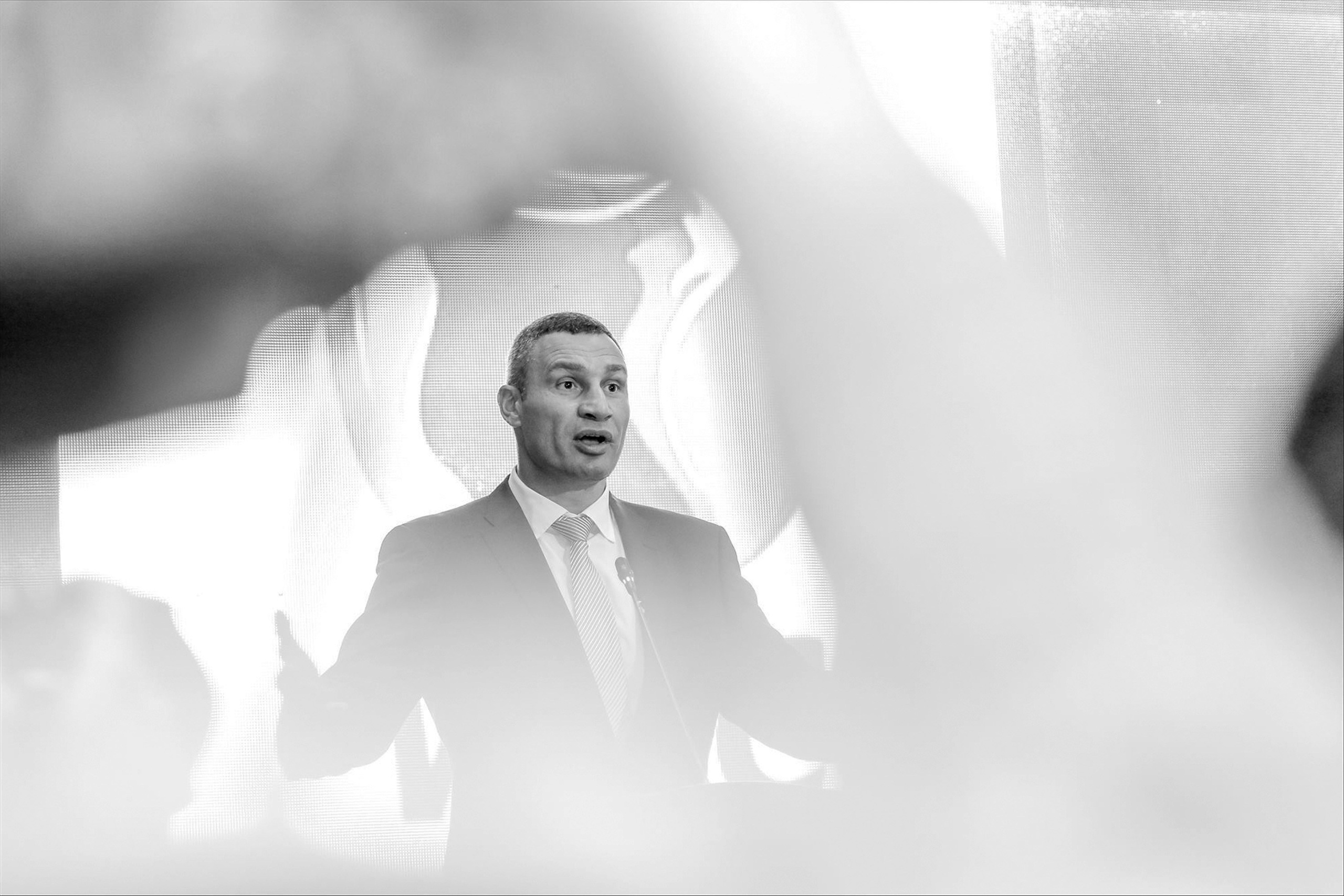 Wladimir Klitschko, peşəkar boksçu 2017, boks portreti, idmançı Azərbaycan, idman fotoqrafiyası.