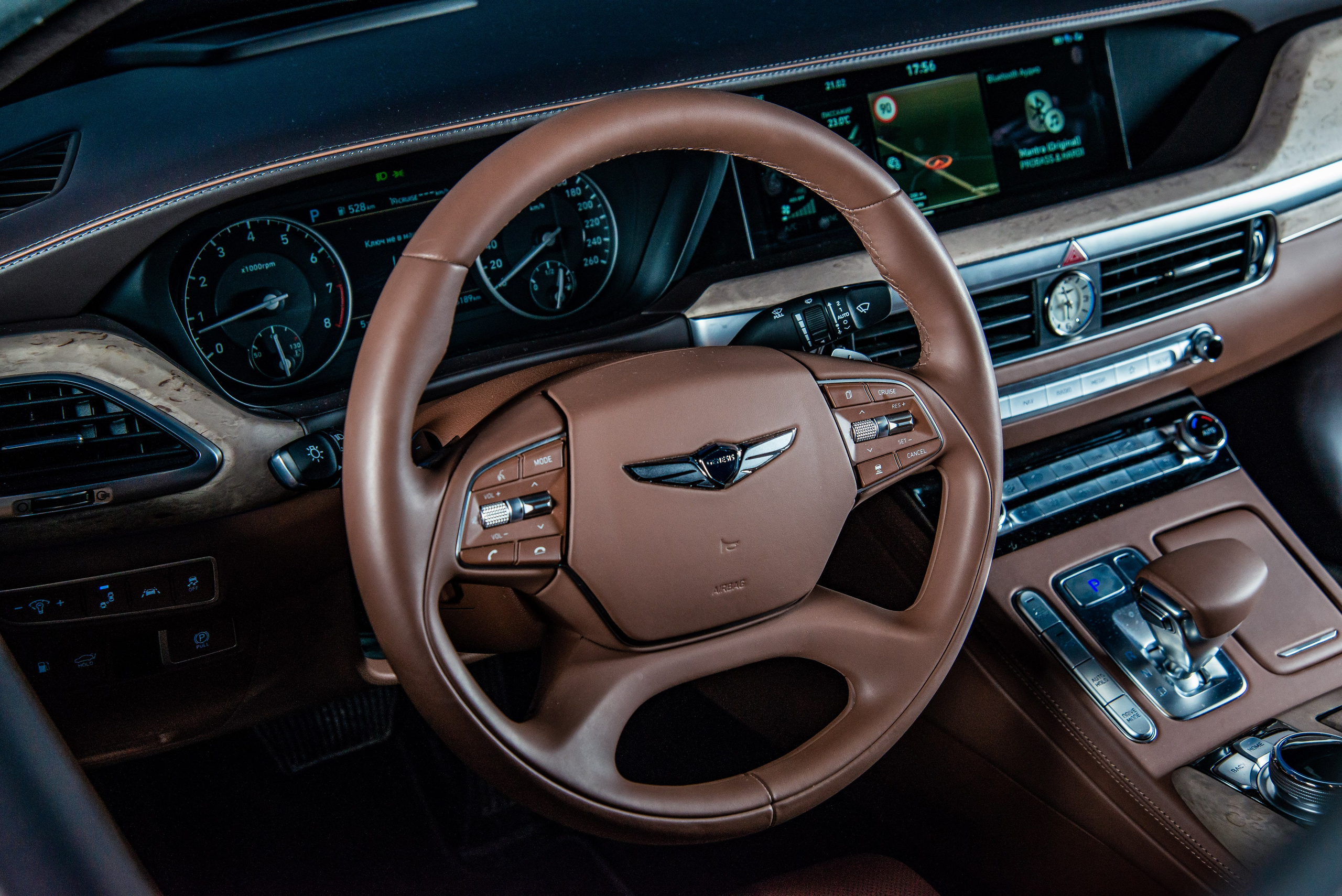 Автомобильная фотосъемка Genesis G90. ФОТОГРАФ МЕКСИКА КИНТАНА-РОО