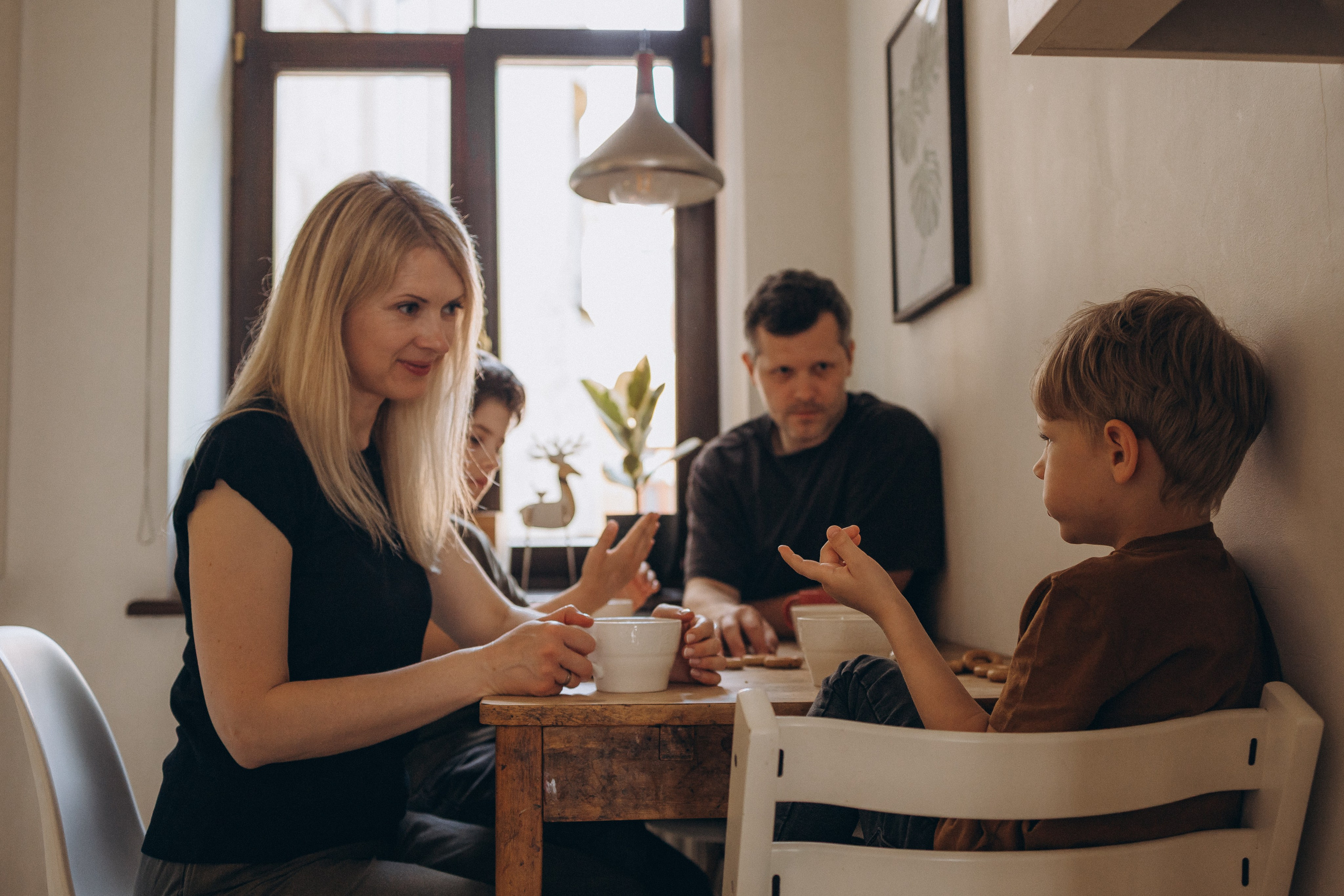 LAURAS ģimene. GALVENĀ