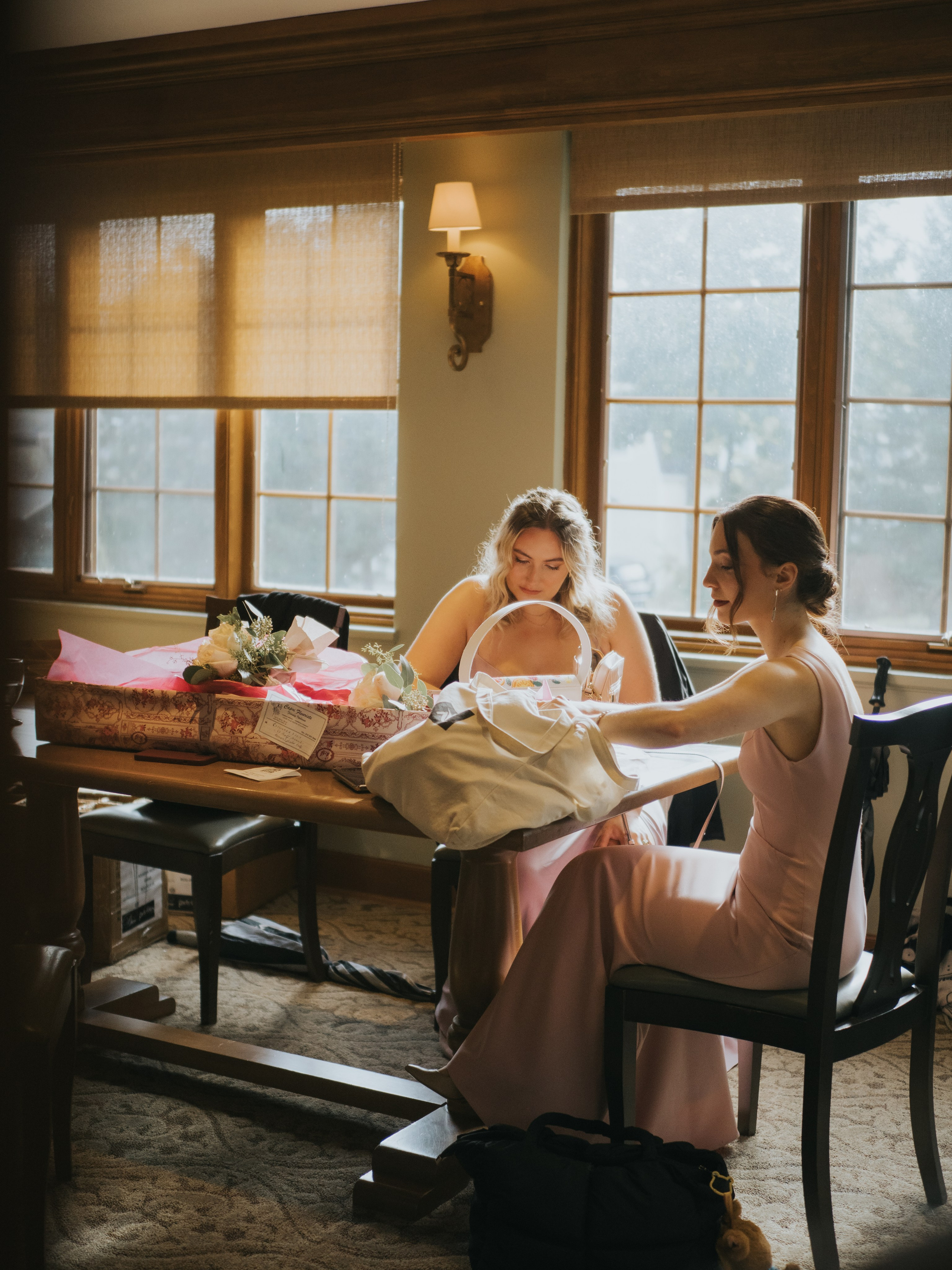 Wedding of Cassandra and Loïc in Beaconsfield, Montreal. Wedding and Family Photography Montreal Muriel Oe Photo