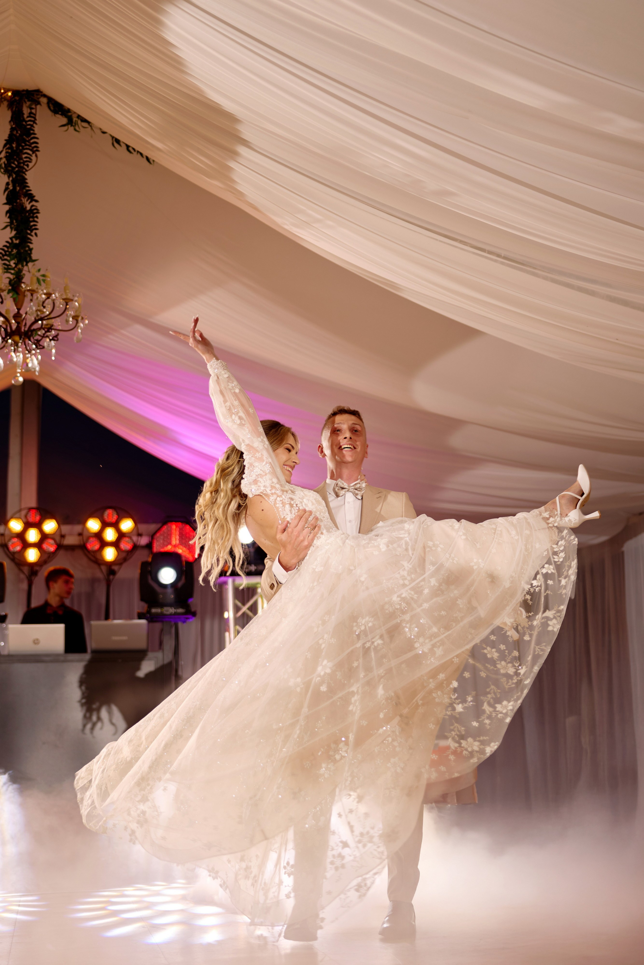 Wesele w Miód Lawenda. Daniel Chróściel Studio Myslub Fotografia i wideo ślubne