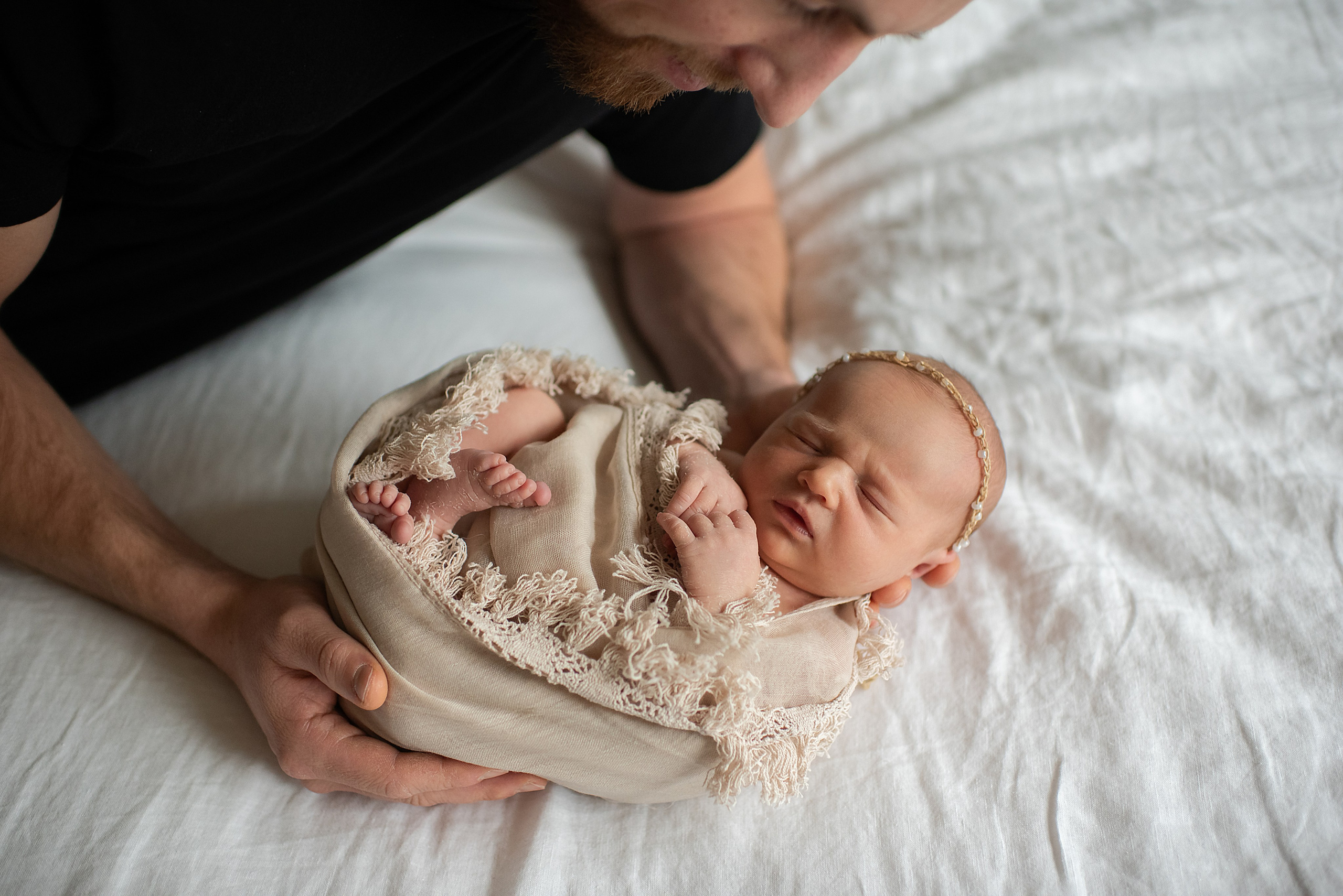 Little flower girl. Newborn, pregnancy, family photographer in New Jersey