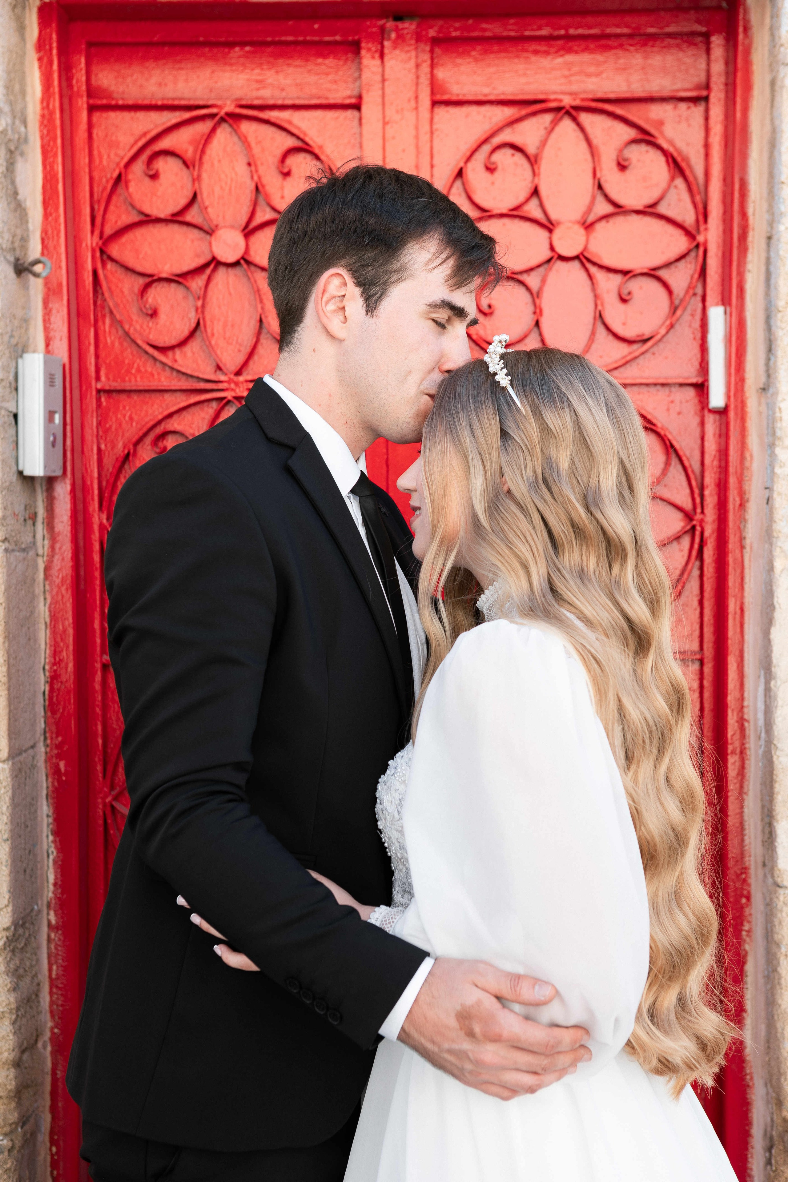 WEDDING IN A COZY PLACE NEAR TEL AVIV. PHOTOGRAPHER IN ISRAEL