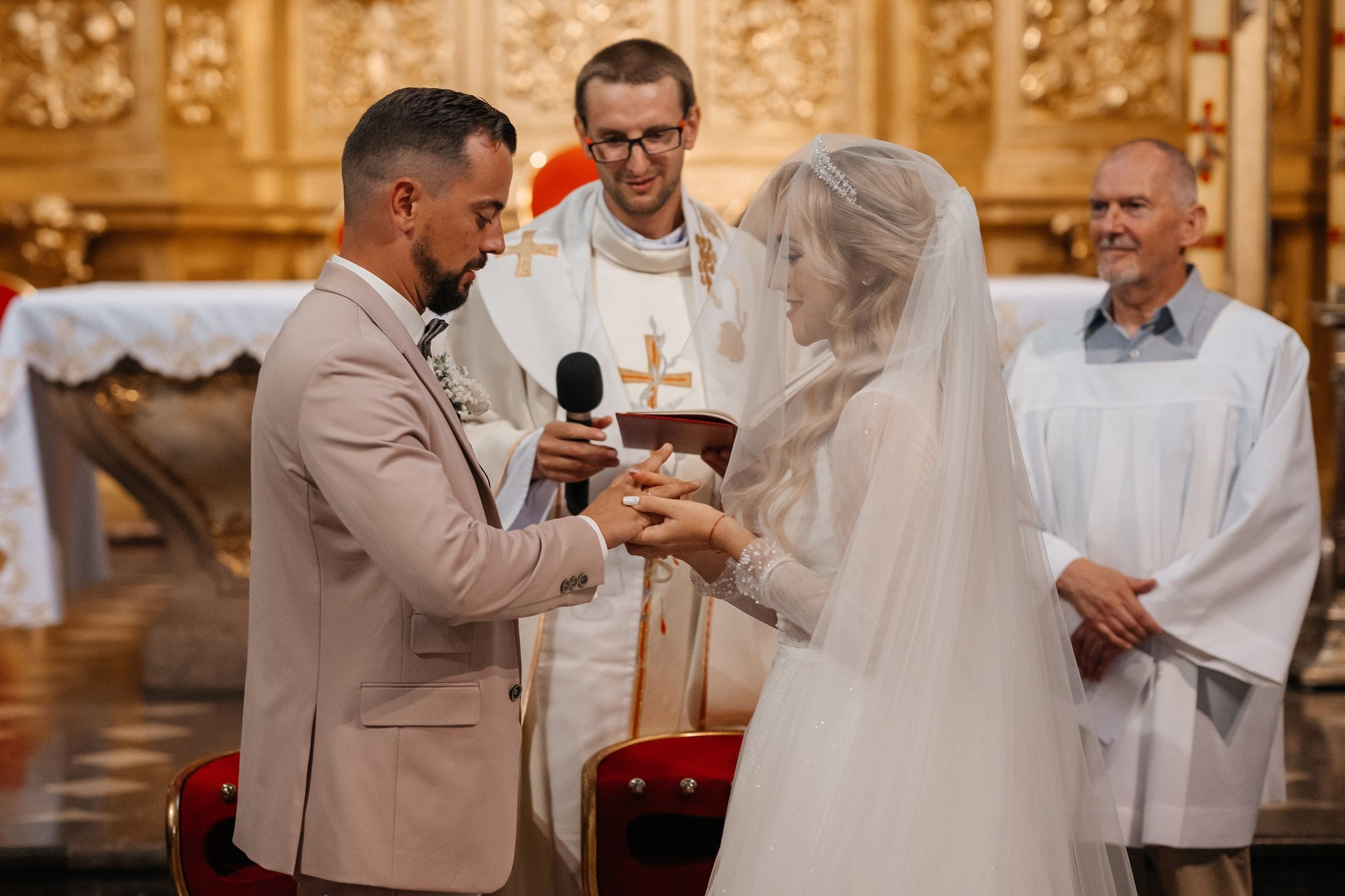 Destination wedding in Poland. Wedding photographer & videographer Frankfurt | Denis Mirosnik