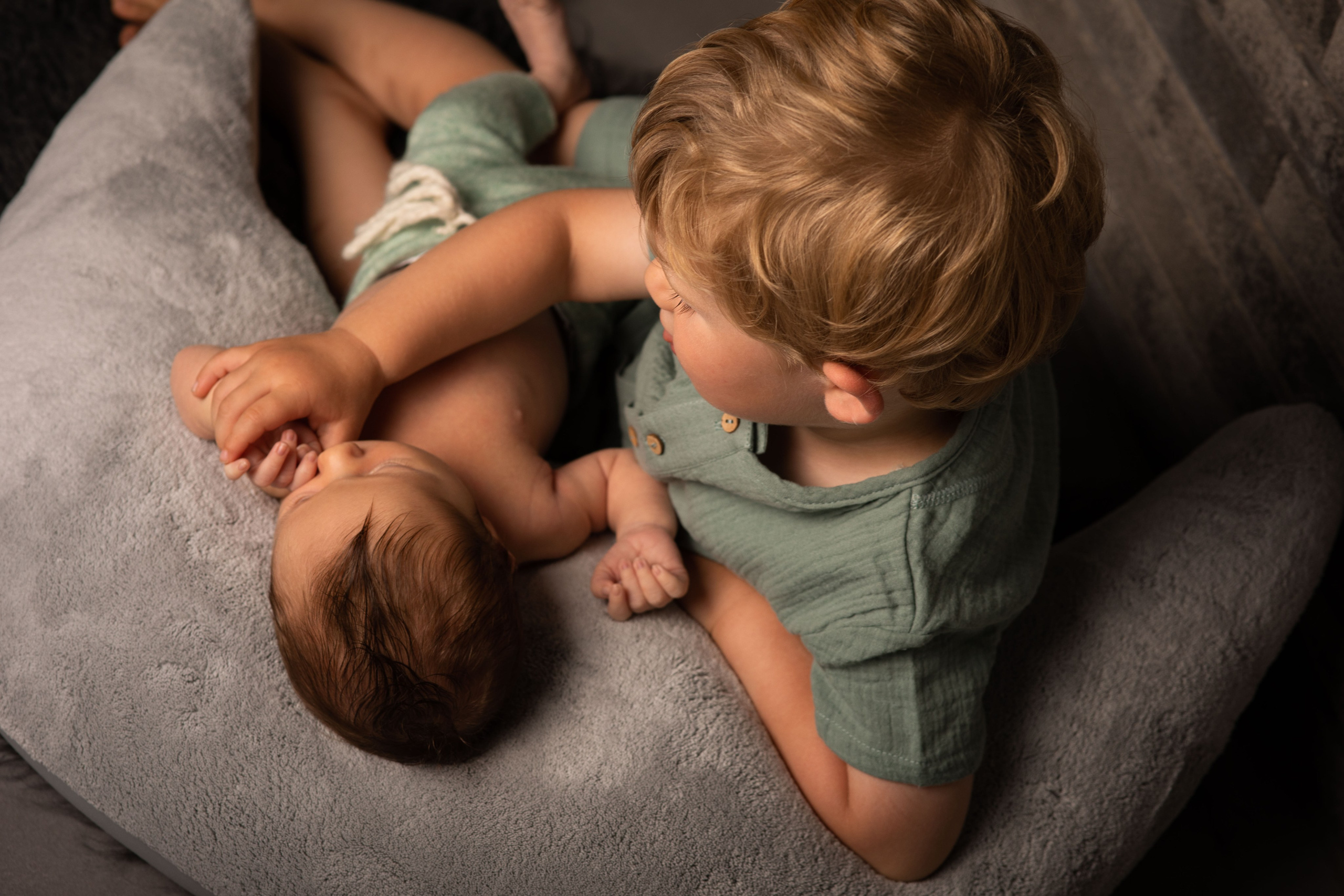 NEWBORN / LIFESTYLE INDOOR. Fotografin und Videografin im Raum Osnabrück und Emsland Alla