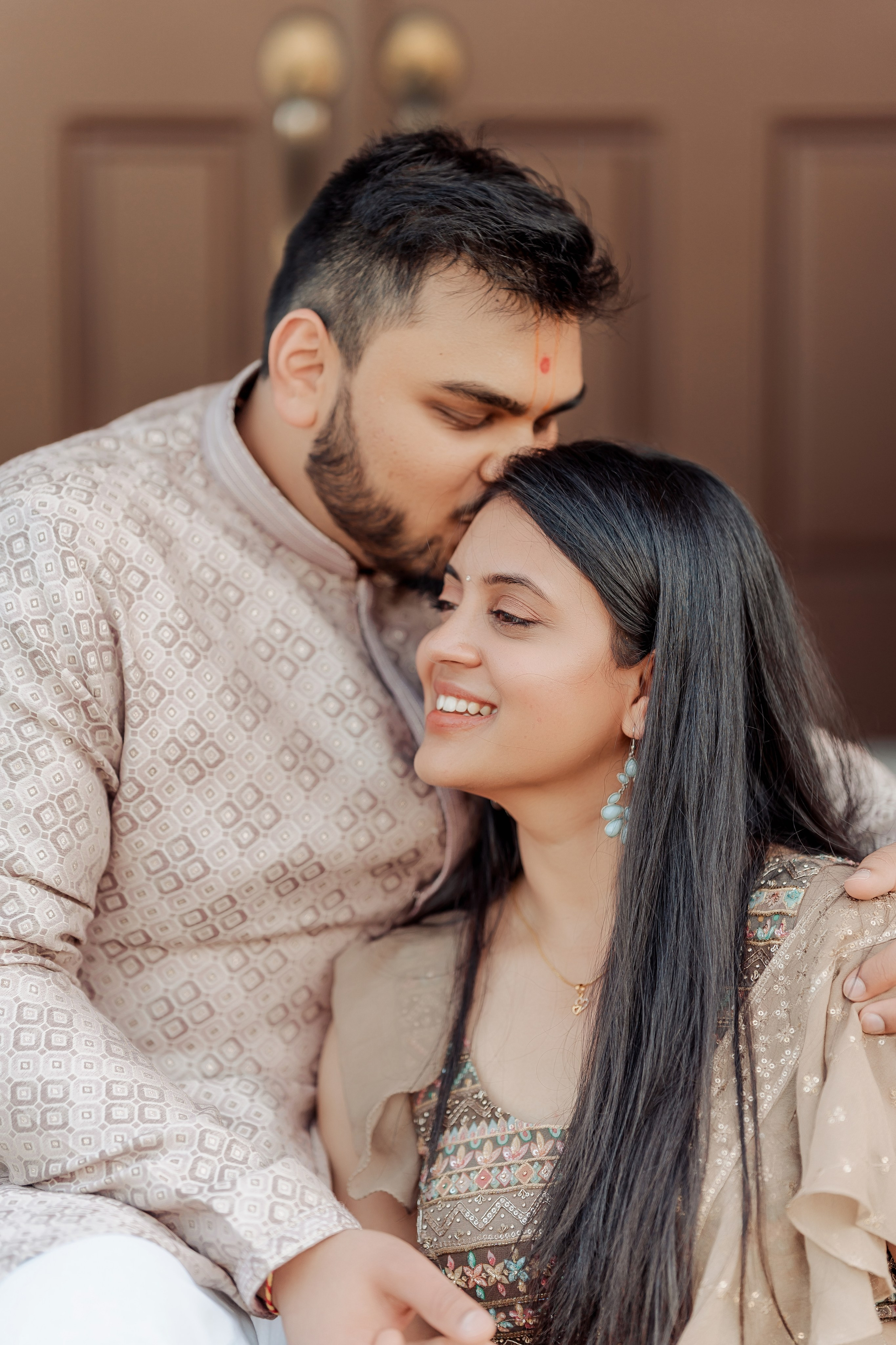 Darshil & Shailja. Wedding Photographer & Cinematographer studios