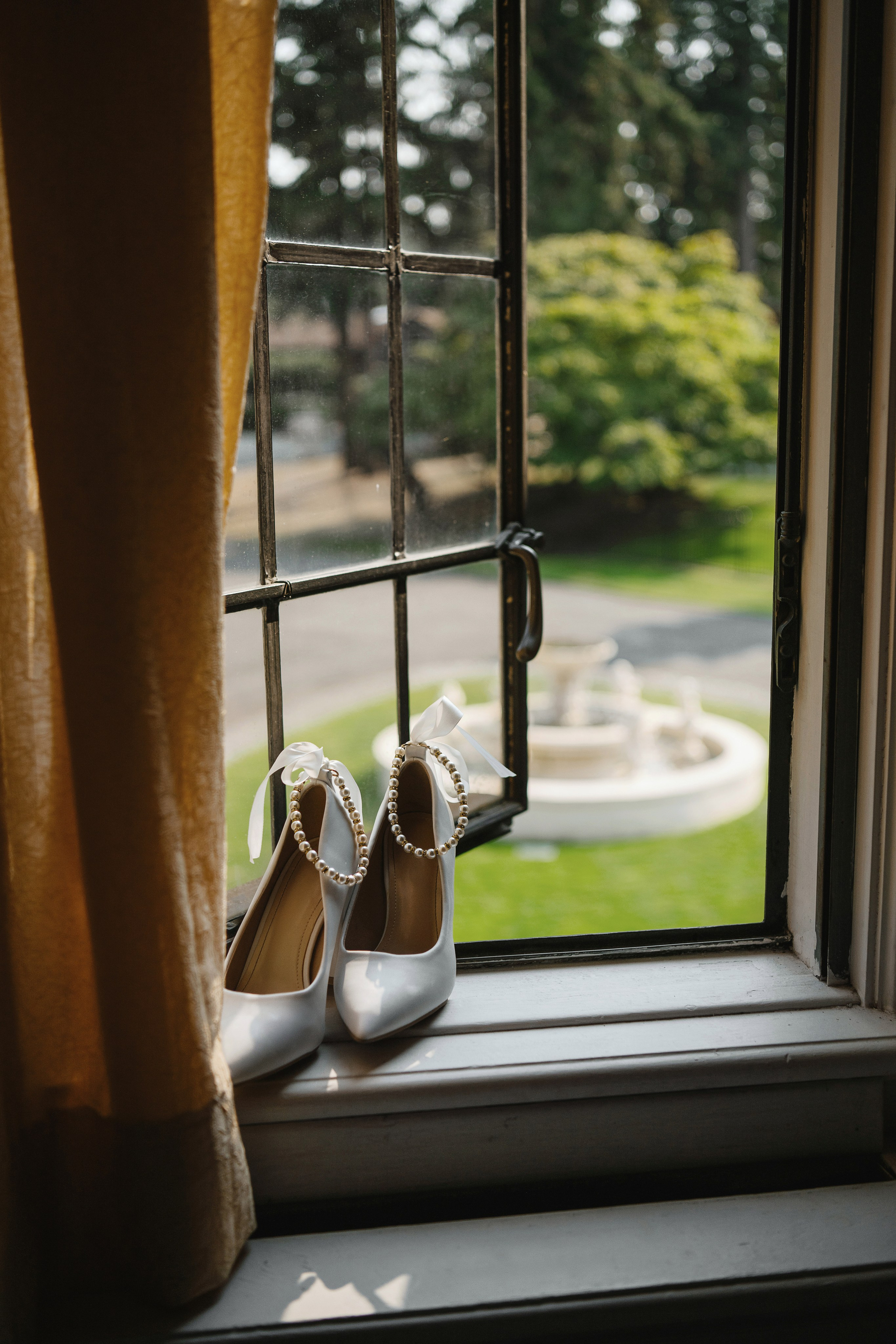 How Many Hours of Wedding Photography Do You Need?