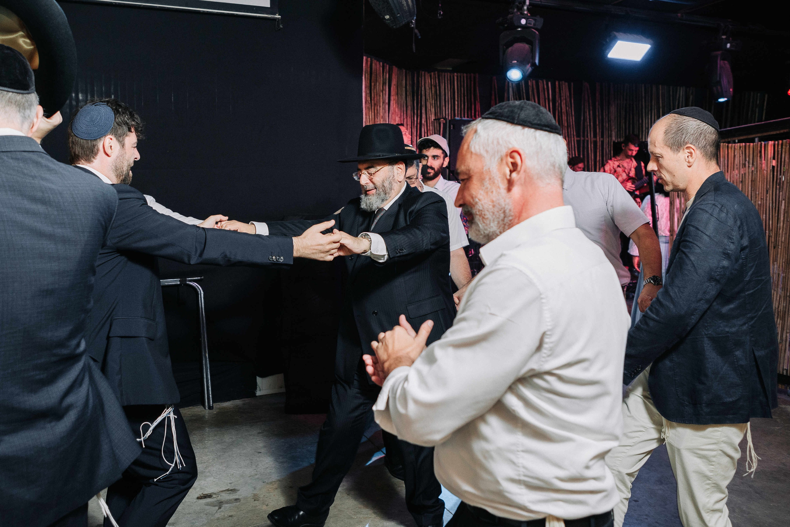 WEDDING OUT OF CITY. PHOTOGRAPHER IN ISRAEL