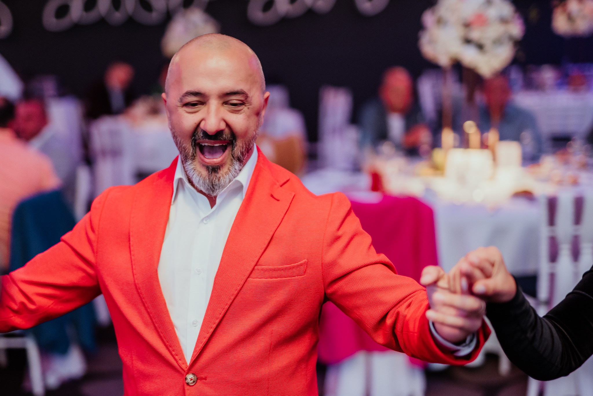 Fotografii de Botez Pline de Emoție pentru Sasha și Familie