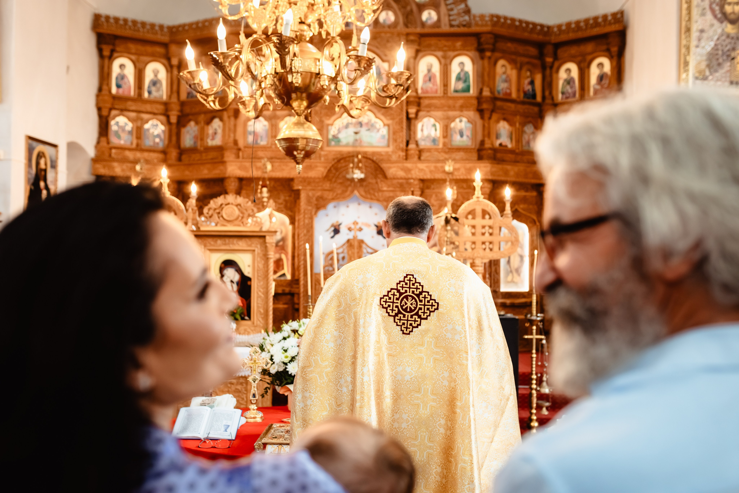 Bebelus la petrecerea de botez. Stefan Teodorescu — Fotograf de Nunta