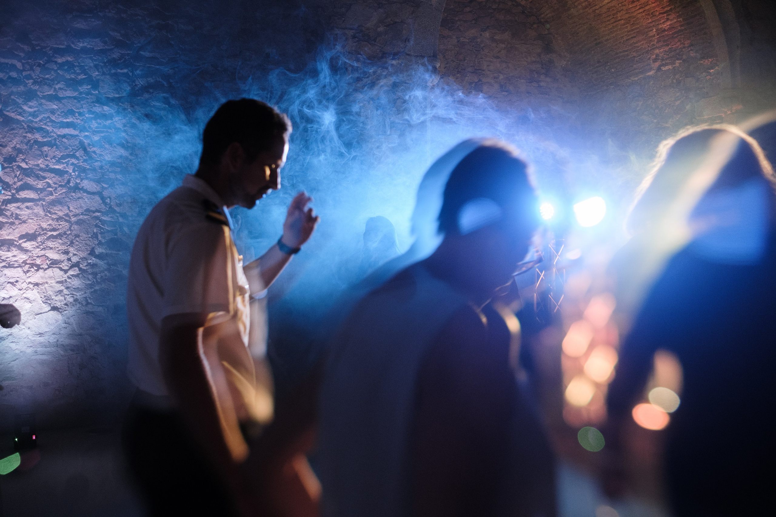 Svetlana & Alman. Monestir Sant Salvi. Paola fotógrafo / videografo de bodas en Barcelona