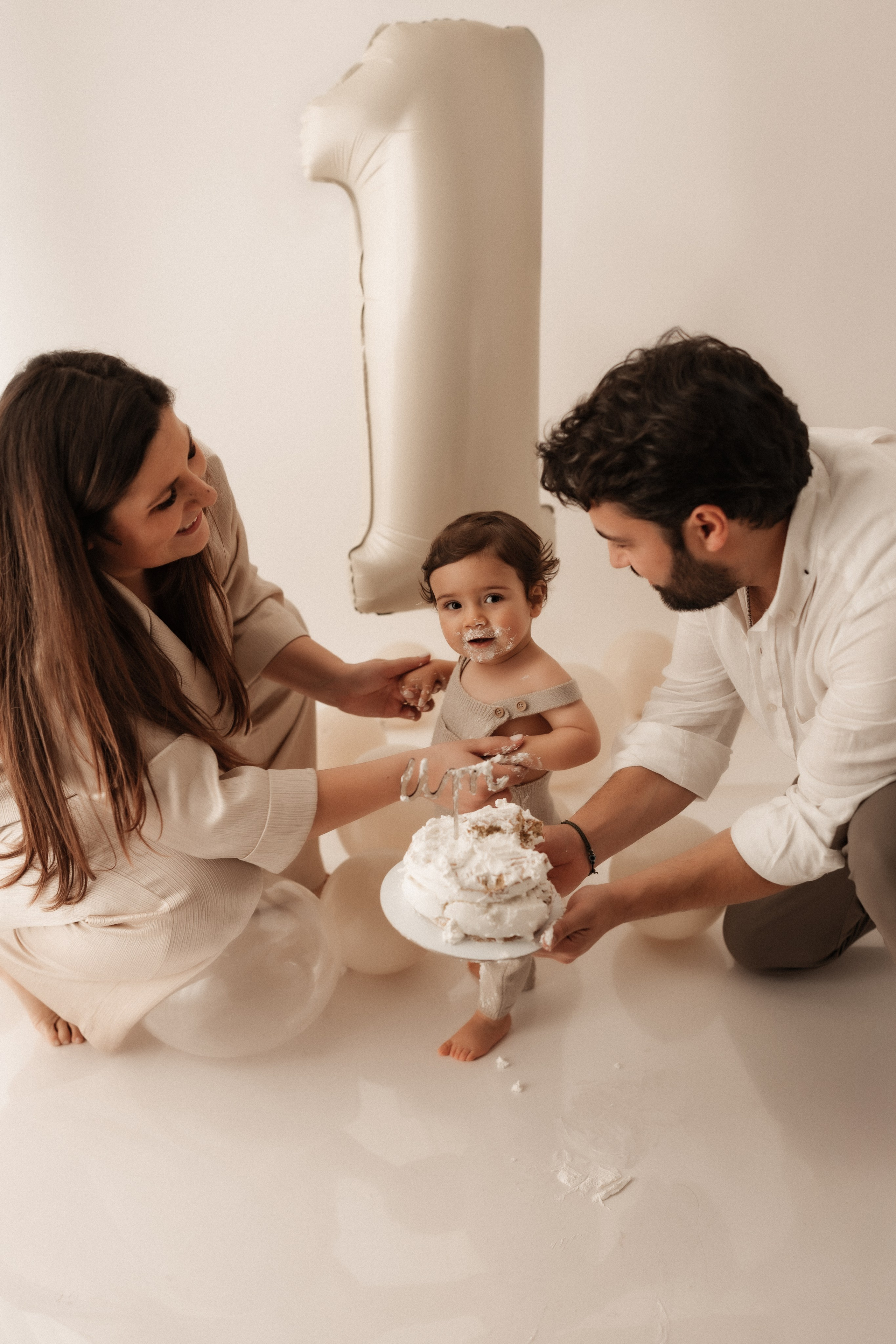 7. Smash Cake. Fotógrafa de Casamentos e Família em Braga — Alexandra Mieres Photography