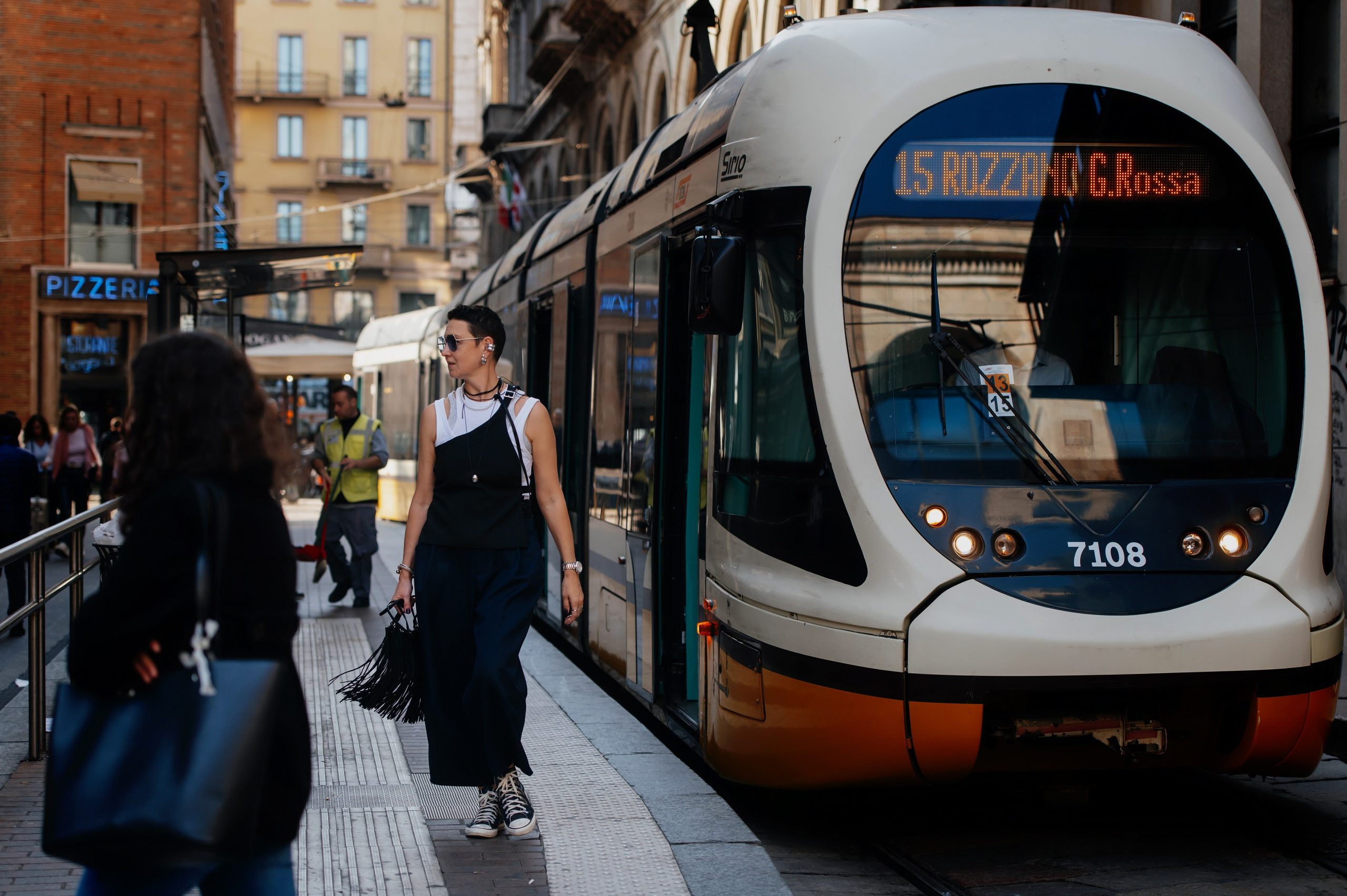 Milan, Autumn 🍂, Julia. Wedding photographer from Moldova Alexey Chipchiu