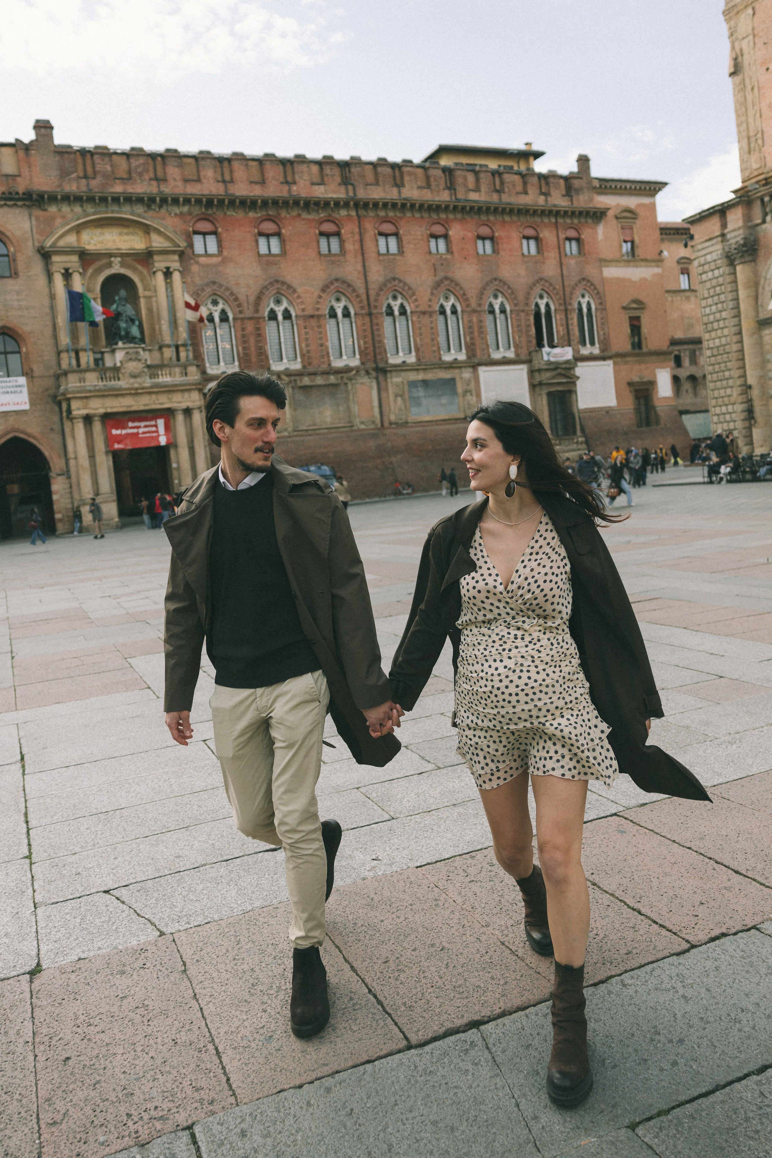 Cinematic Photowalk. Wedding, Elopement & Family Photographer