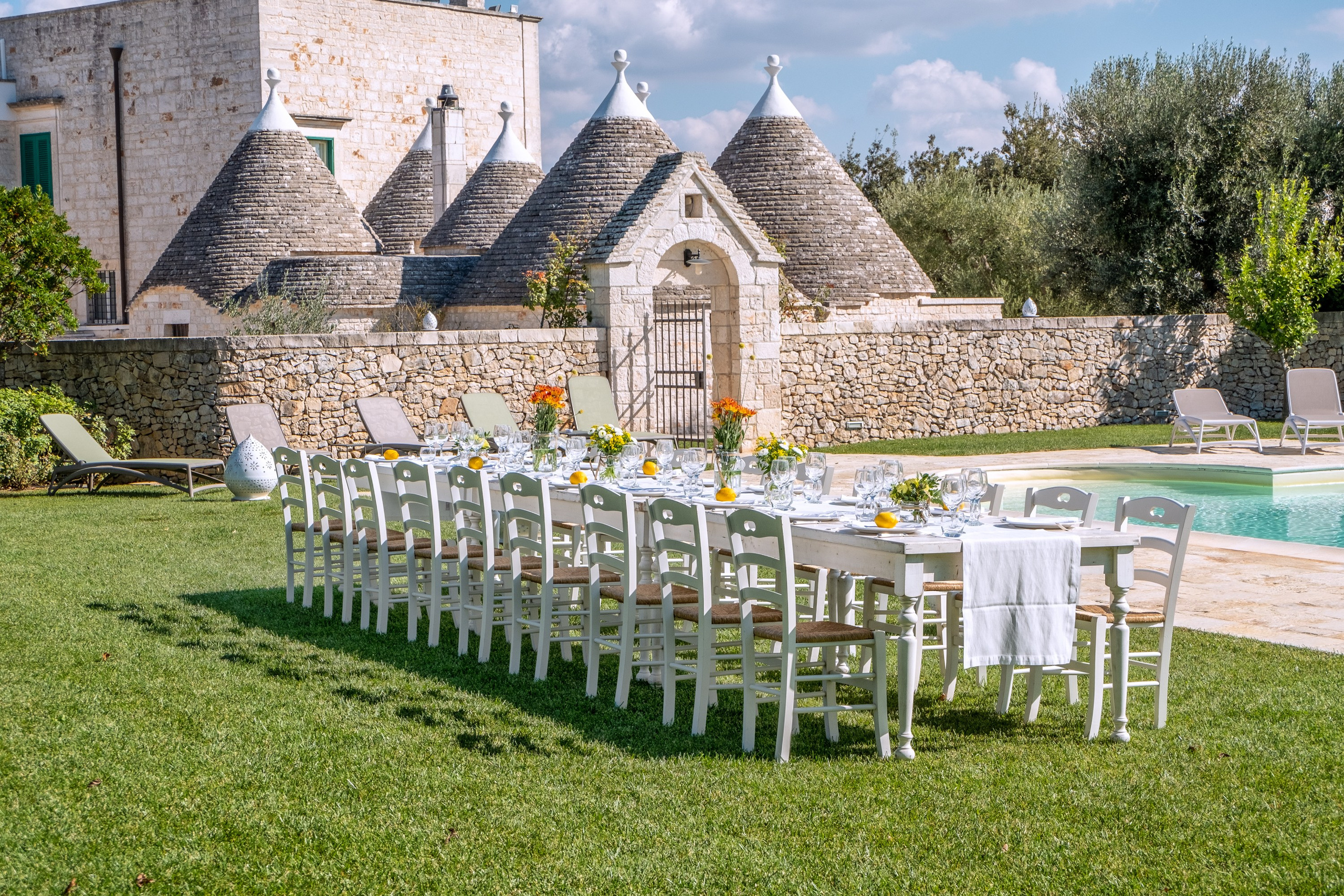 Amazing view of a B&B in the Cisternino countryside (Valle D'Itria, Martina Franca, Apulia, Alberobello, Cisternino, Ostuni, Apulia)