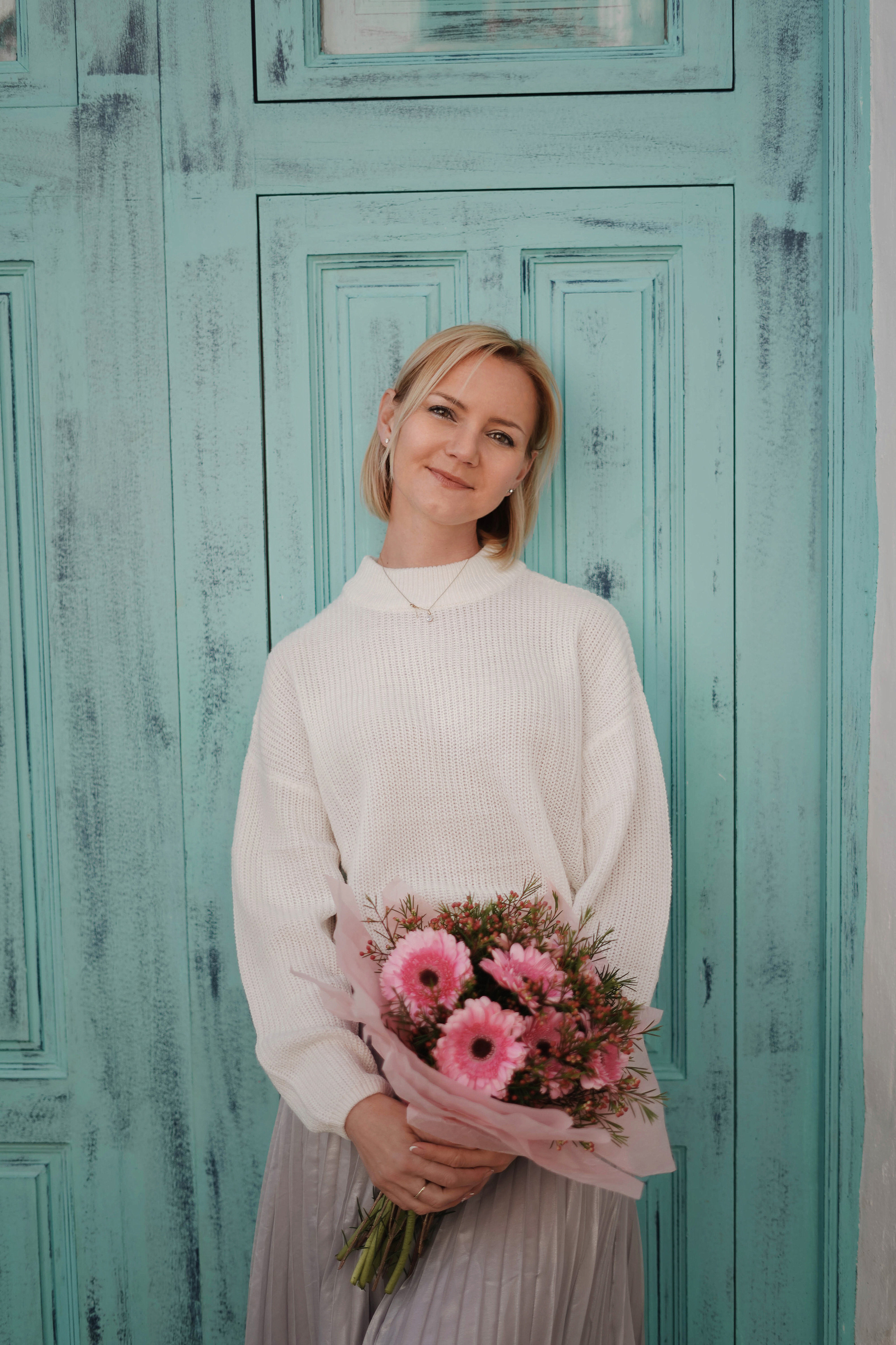 El paseo de Tatiana en Altea. Fotografo familiar, bodas, reportaje Diana Memetova Alicante, Benidorm