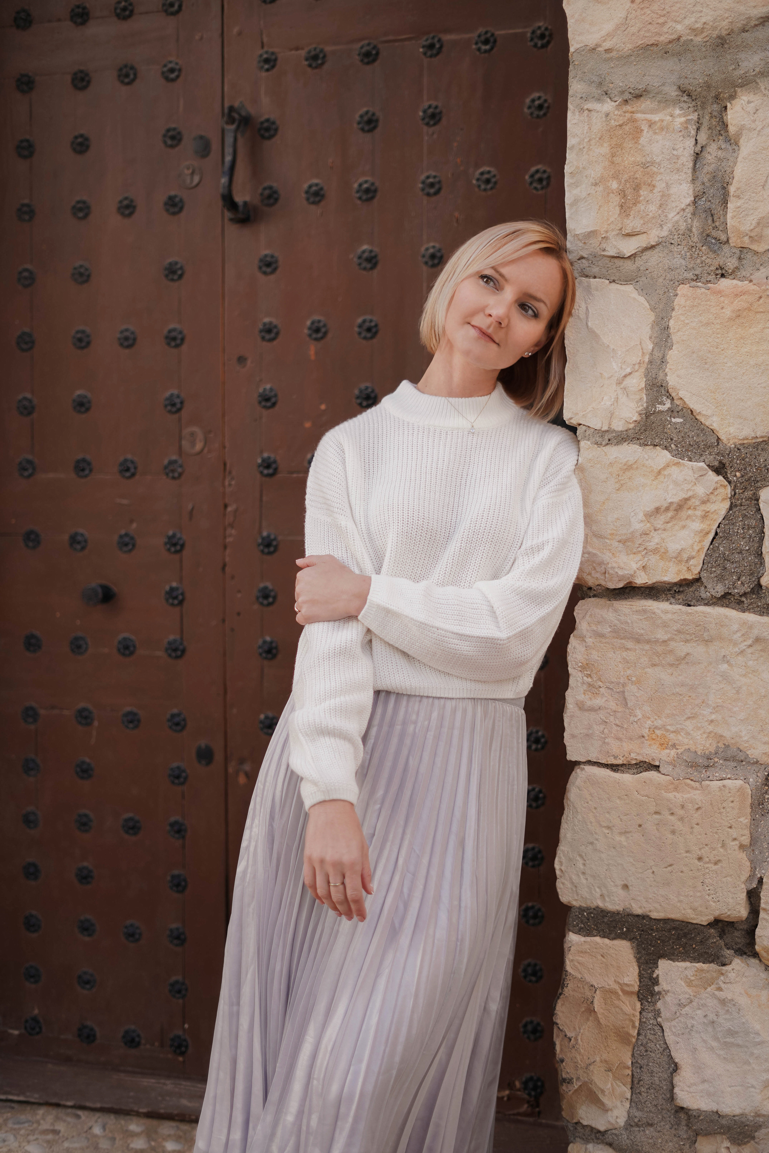 El paseo de Tatiana en Altea. Fotografo familiar, bodas, reportaje Diana Memetova Alicante, Benidorm