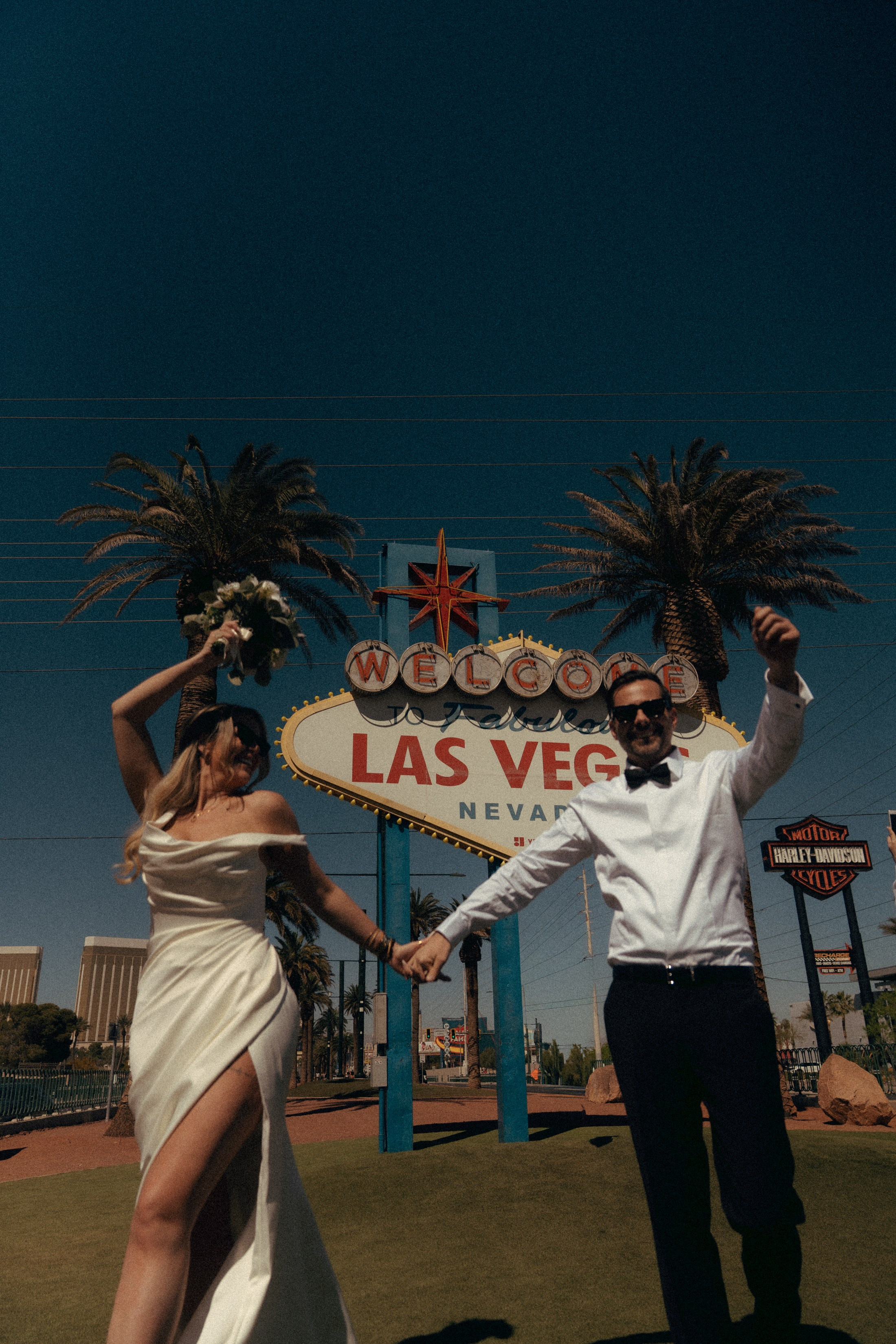 G&M. Wedding & elopement photographer Viktoriya Kravtsov. Las Vegas
