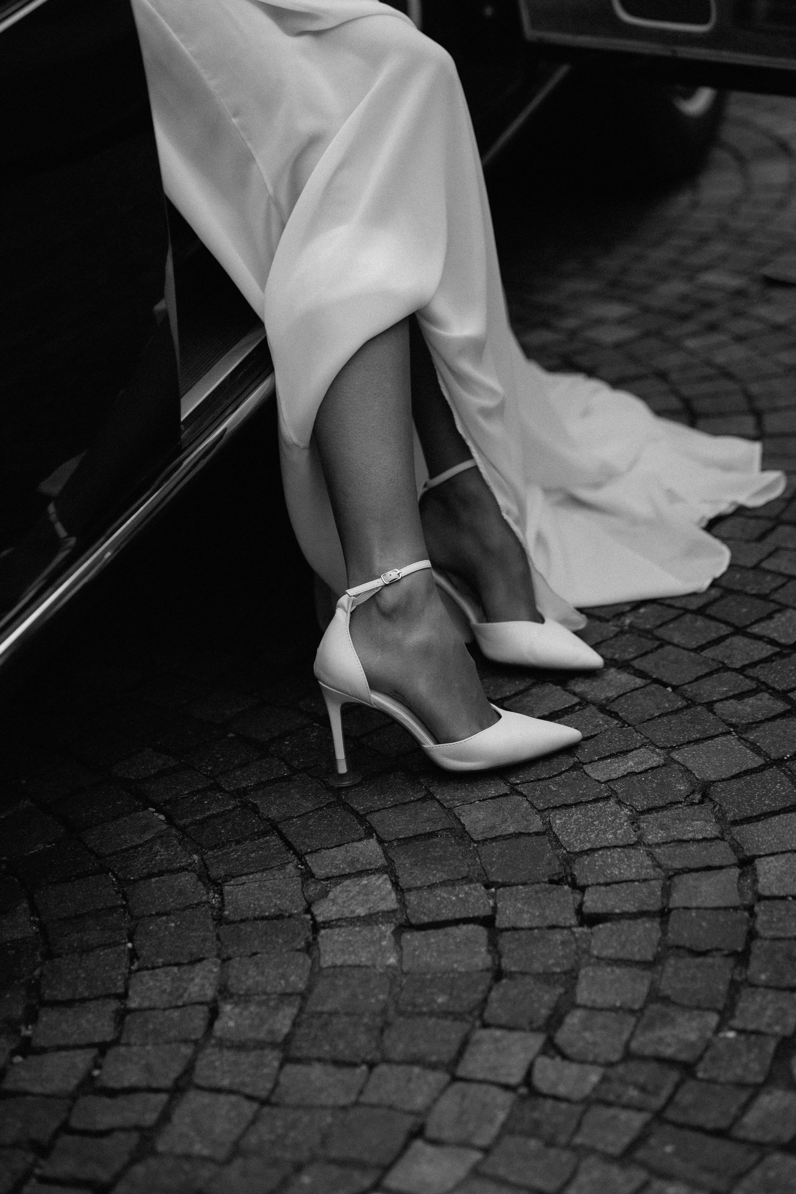 Catherine and Samuel. Sara Luca Wedding Photographer in Italy and Europe