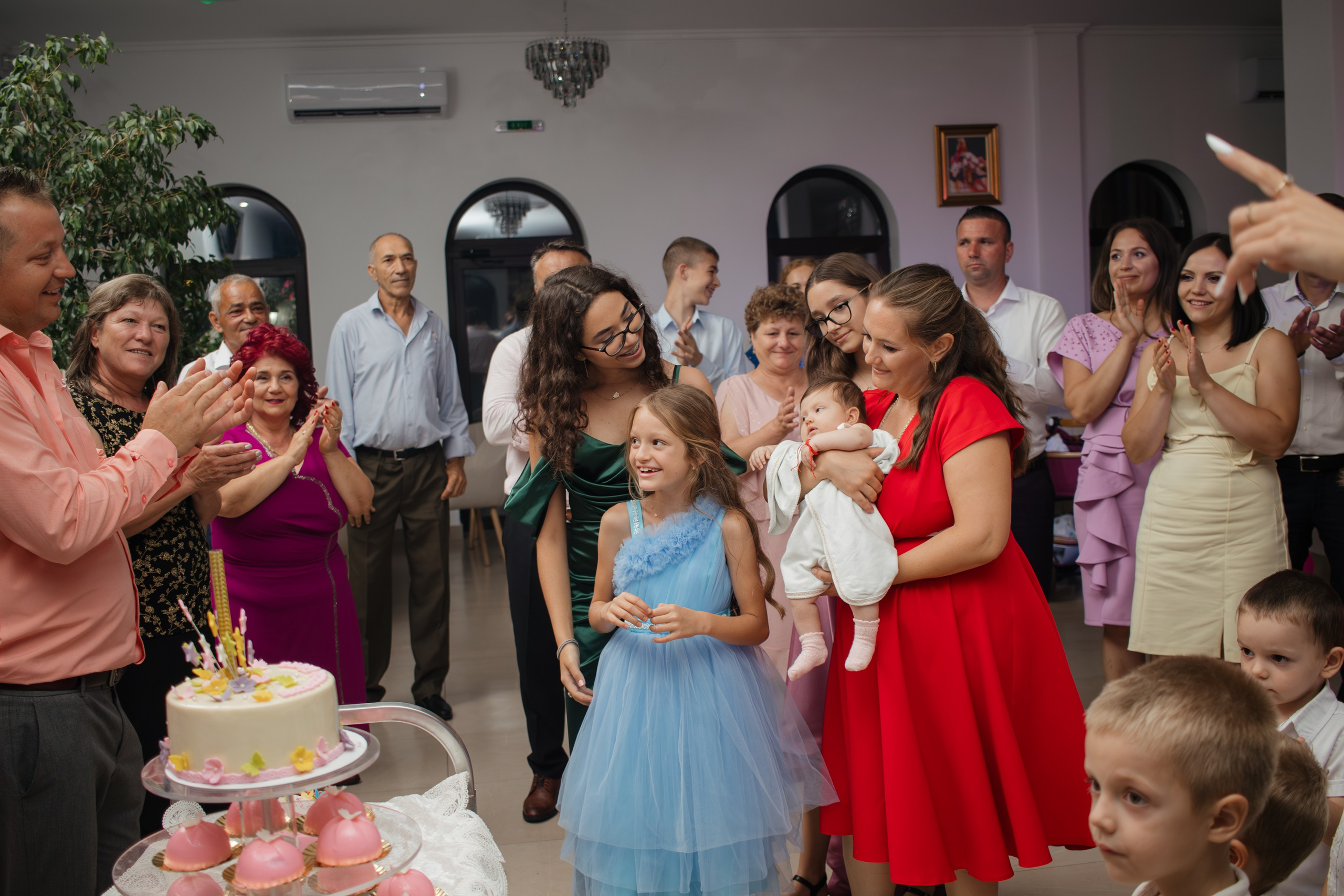 Anastasia. Fotograf si videograf — evenimente si studio