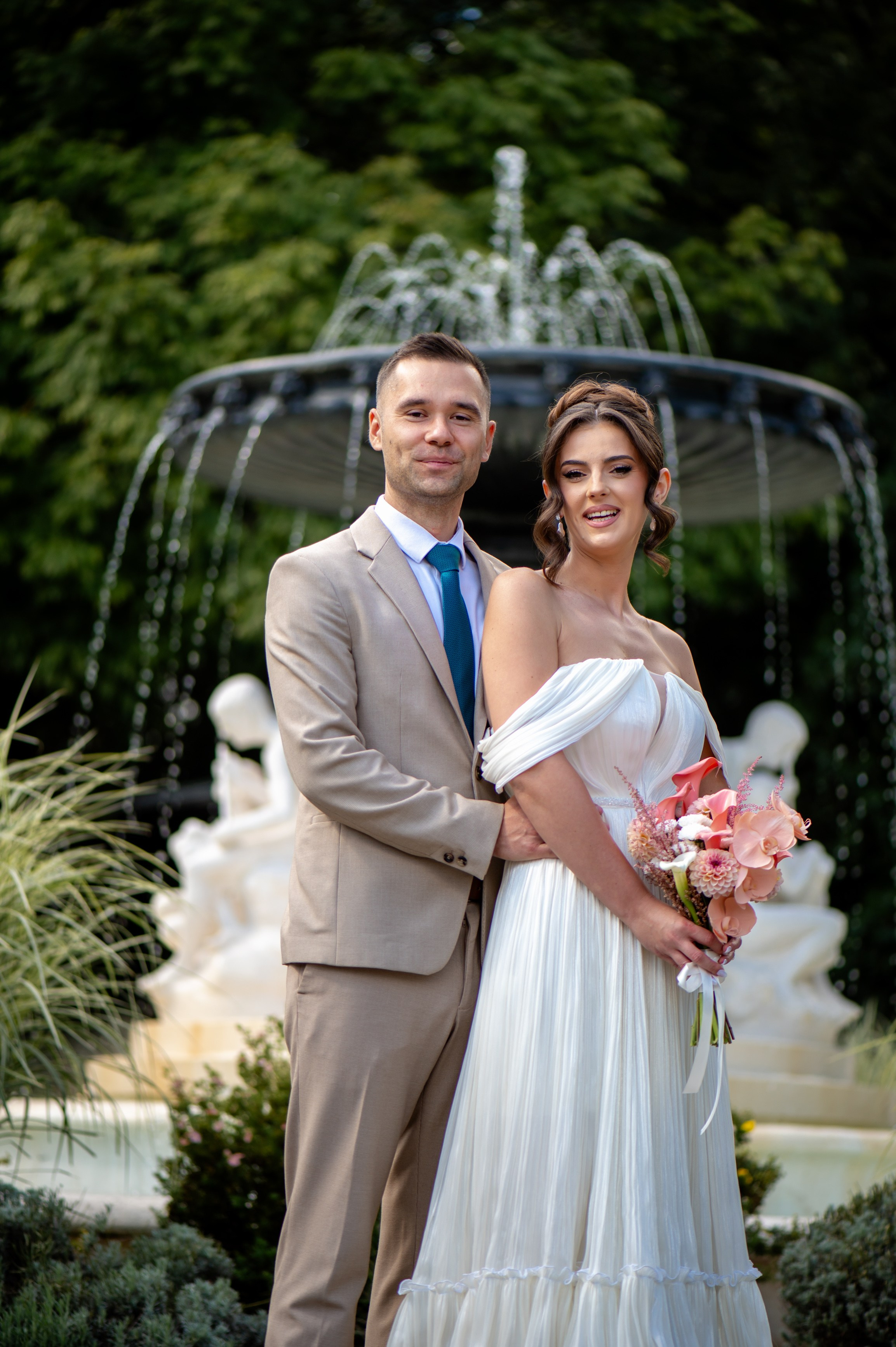 Andreea & Catalin. Www.paulcatalin.ro