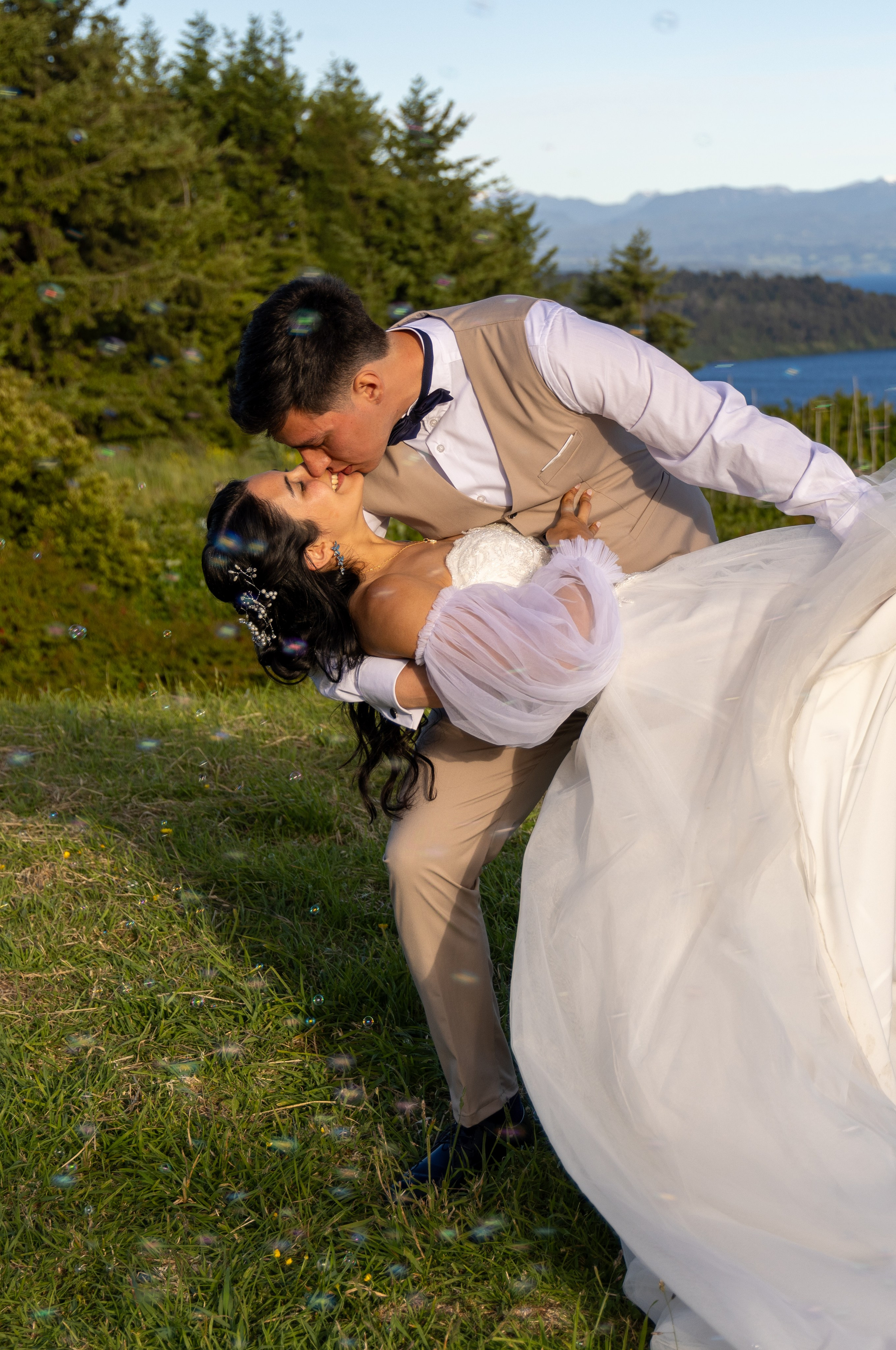 Carol & Ivo. Dinka & Emilio - El arte de preservar lo que no se repite