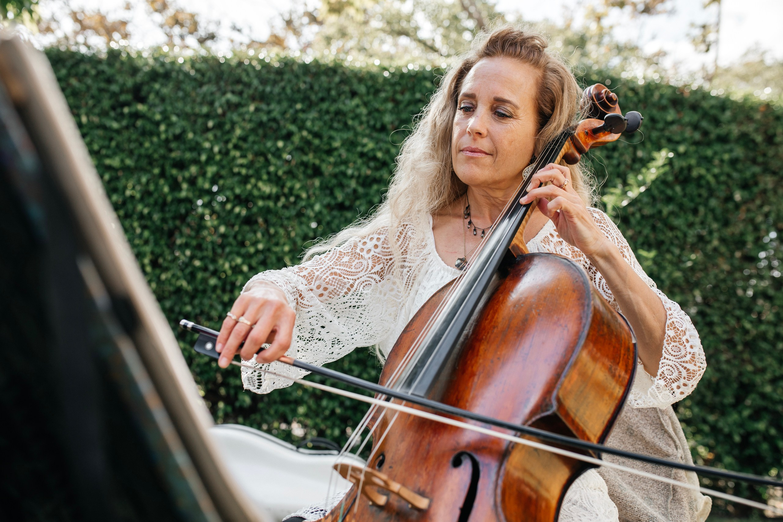 20th birthday flowermaid. Photographer Andrei White