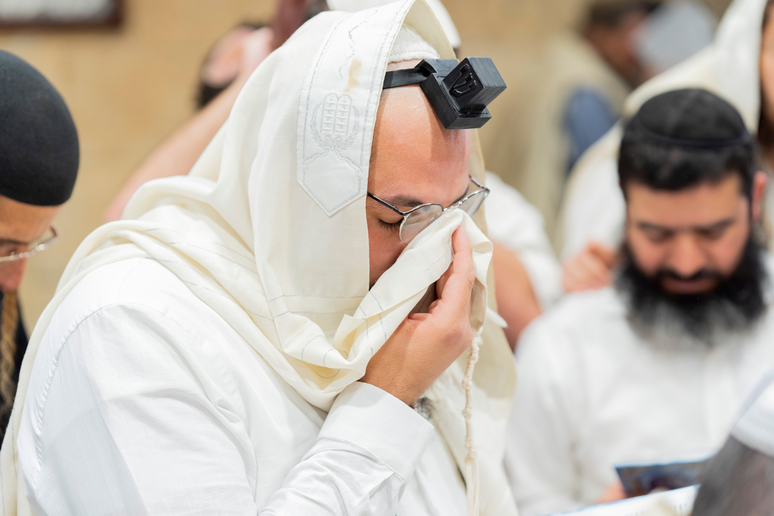 הברית של נחמן חזן. יוסף מזרחי צילום חתונה, ברית וזוגיות. צלם מקצועי שאוהב להוציא אתכם הכי יפים ברגעים הכי מרגשים