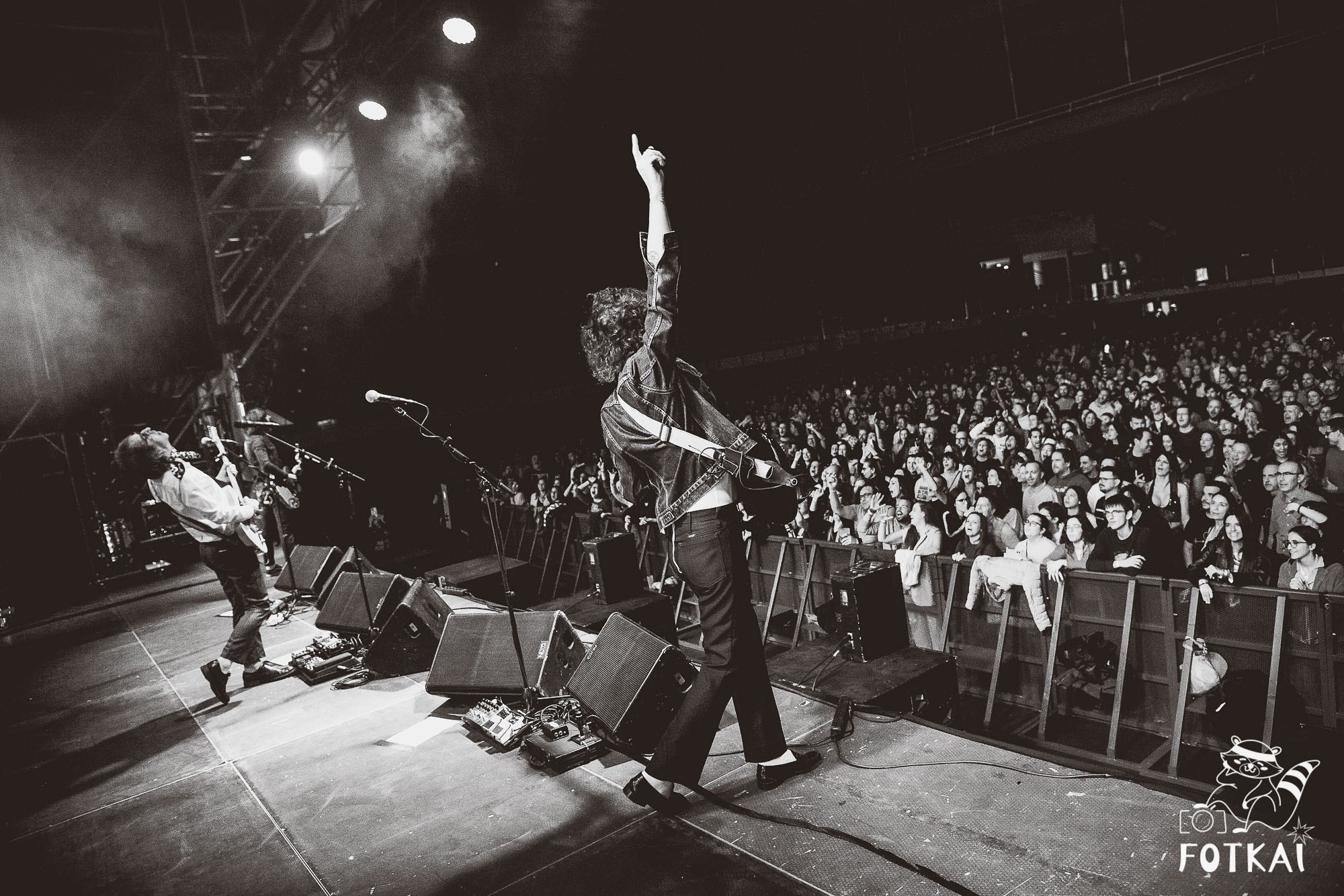 Sidonie en Torrevieja 2025 – Fotos del concierto y reportaje completo | FOTKAI