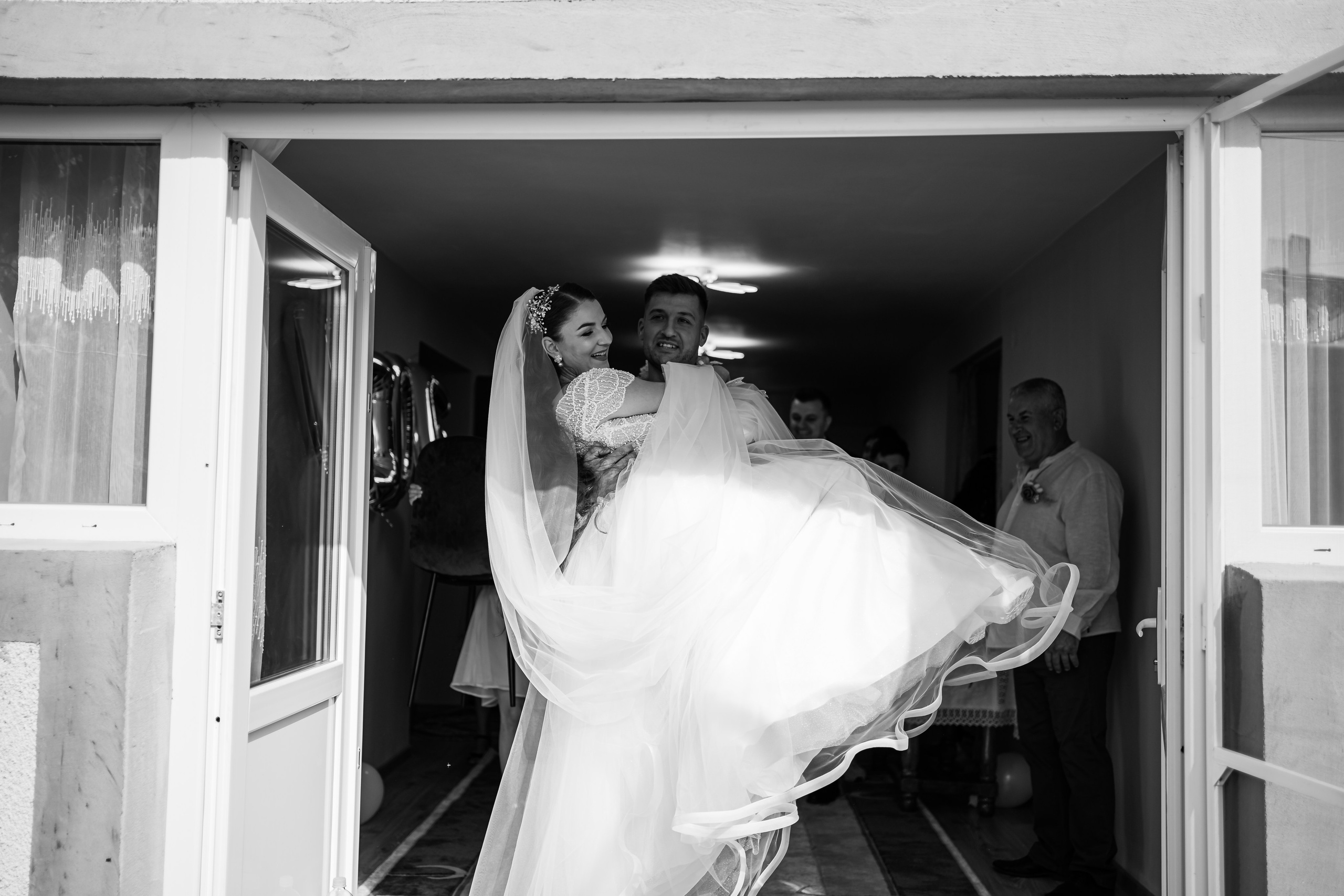 Alexandra & Mădălin. Acasă