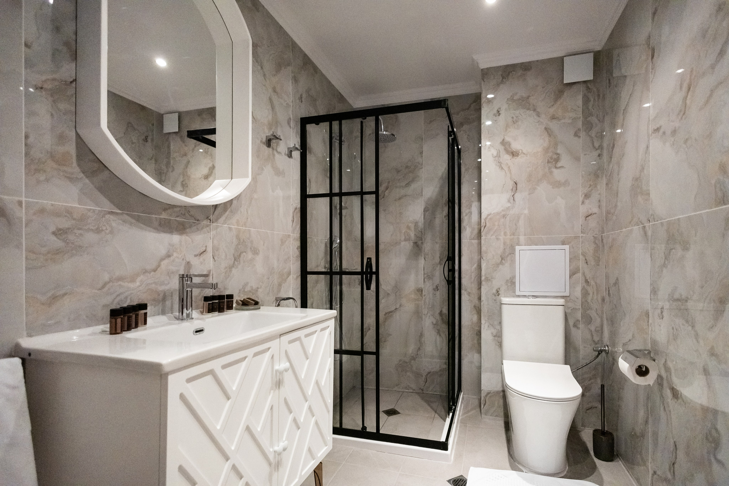 Хотел. Фотограф Ирина Йотова