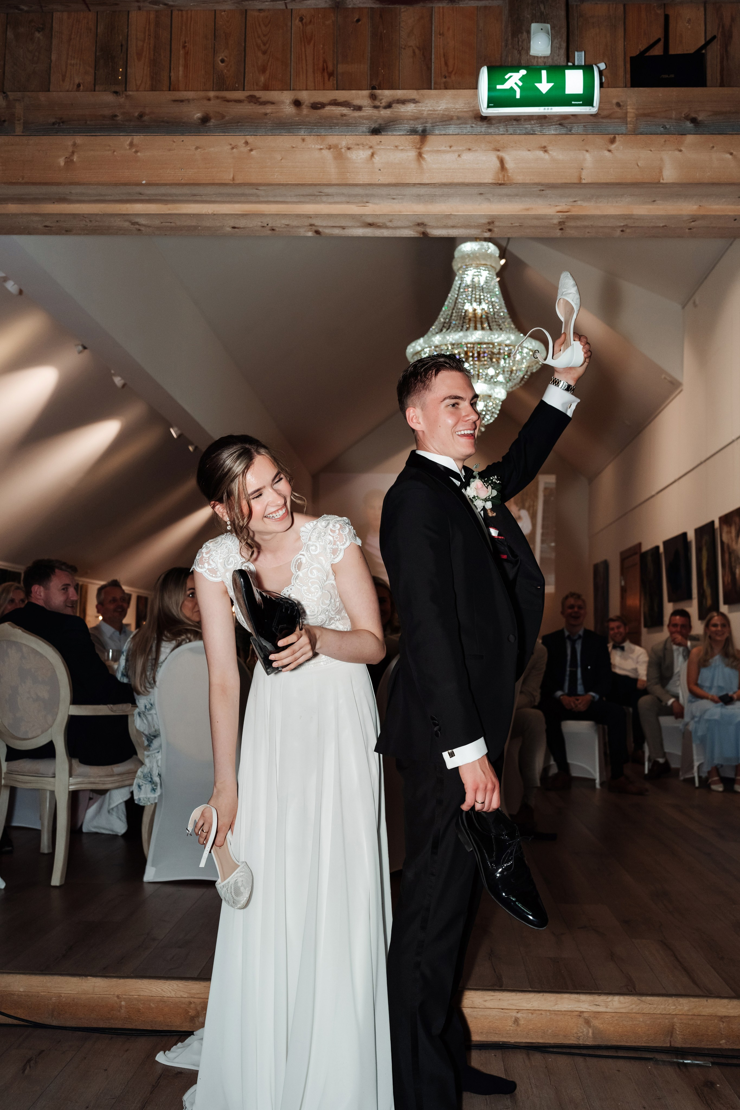 MAYA & JOEL. Bryllupsfotograf i hele Norge